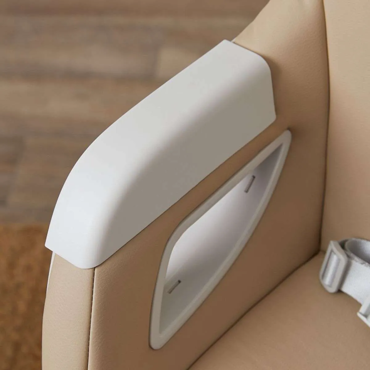 Aiden Highchair - Latte Mocka