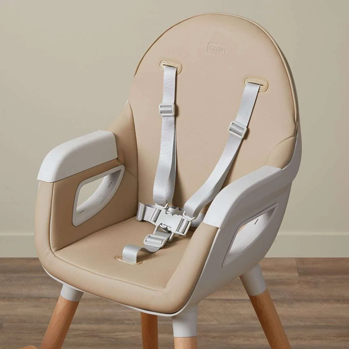 Aiden Highchair - Latte Mocka