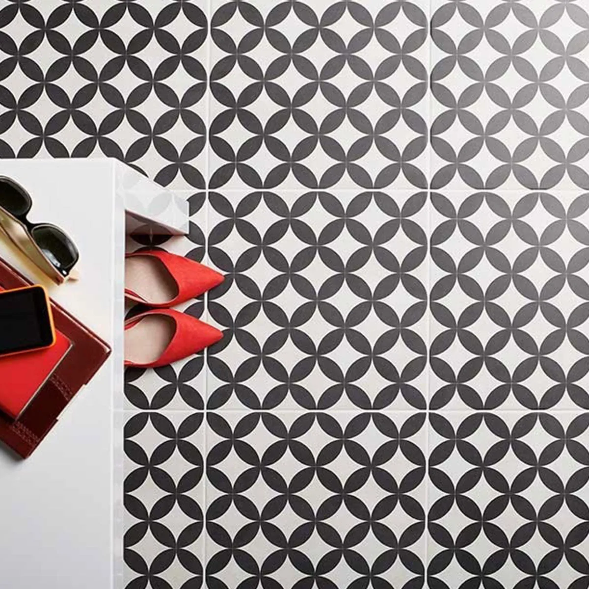 Arcadia White And Black Patterned Porcelain Tile 45x45cm Matt