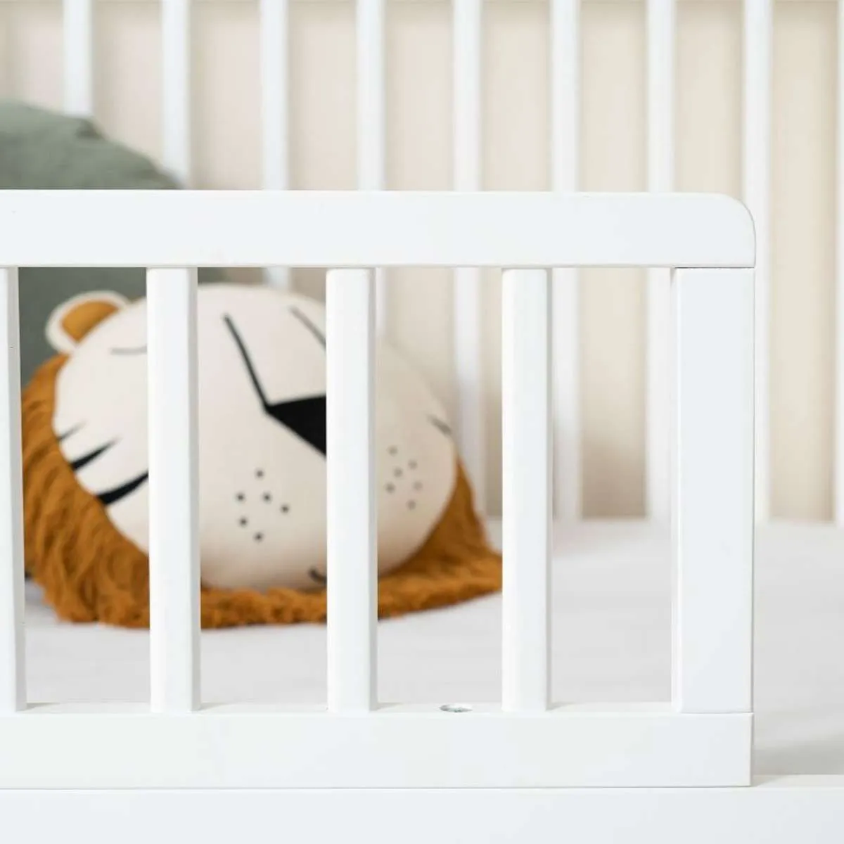 Aspiring White/Natural 3-in-1 Cot White Conversion Bundle Mocka