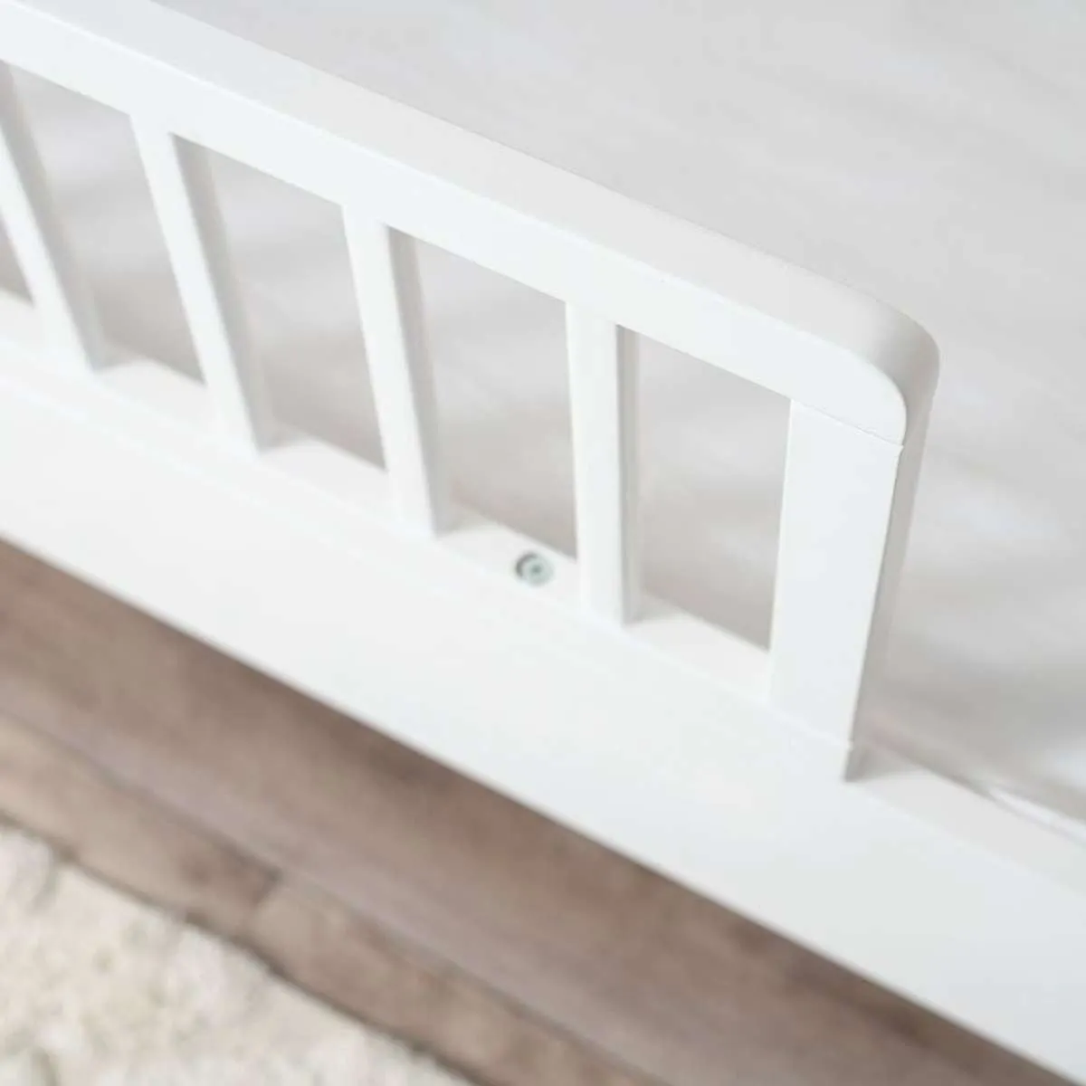 Aspiring White/Natural 3-in-1 Cot White Conversion Bundle Mocka