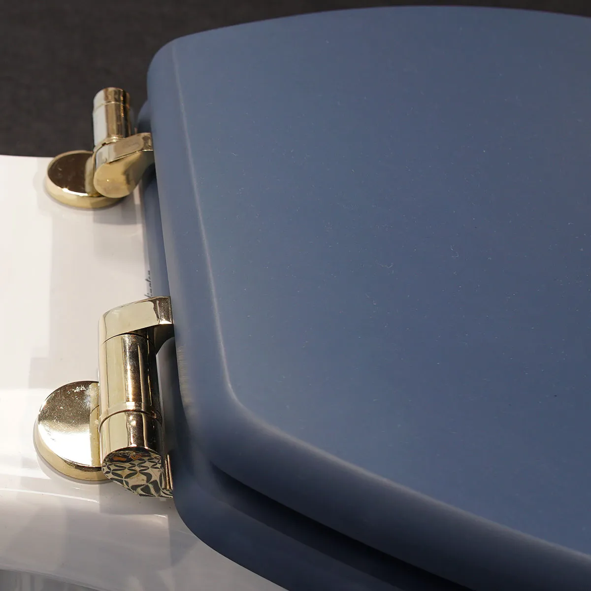 Burlington Standard Close Coupled Toilet Traditional