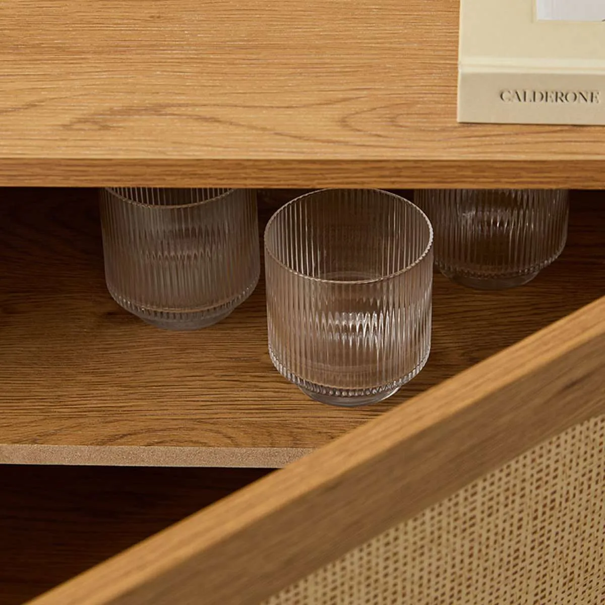 Canyon Entertainment Unit Mocka