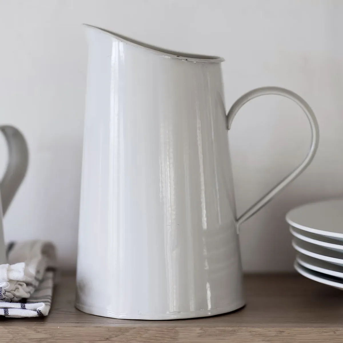 Chalk White Retro Jug Funky Chunky