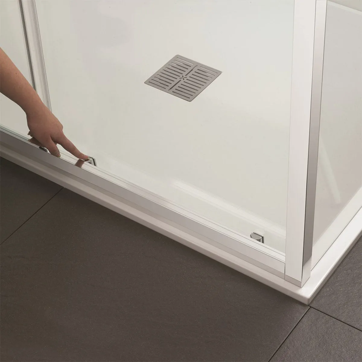 Crosswater Clear 6 Sliding Shower Door & Optional Side Panel - Silver