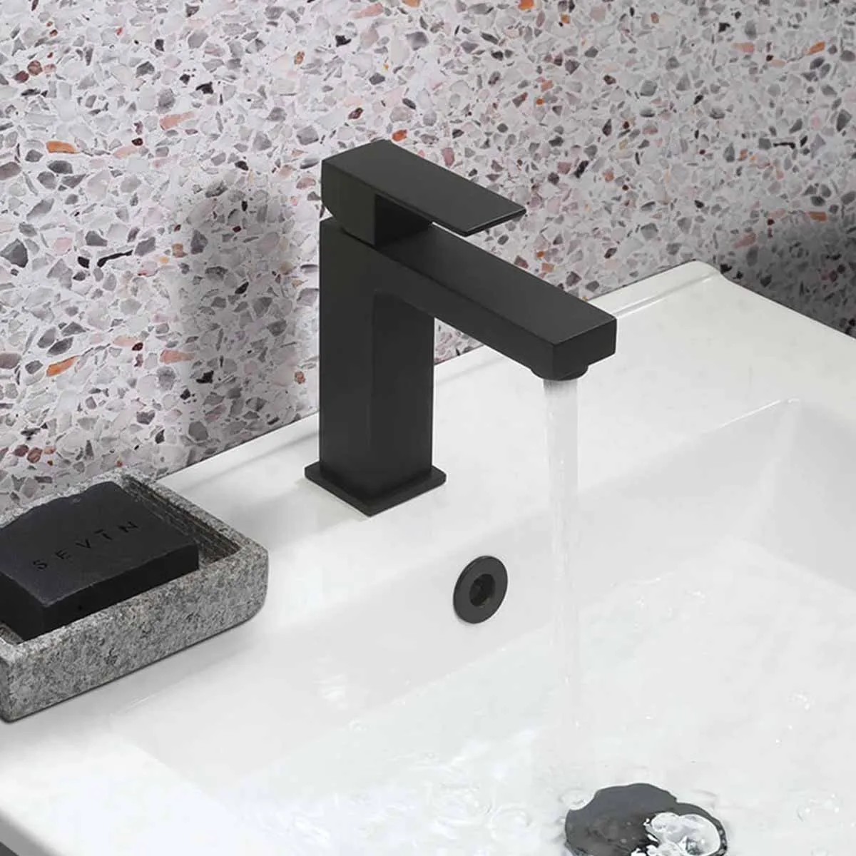 Crosswater Verge Lever Basin Mixer Tap Monobloc