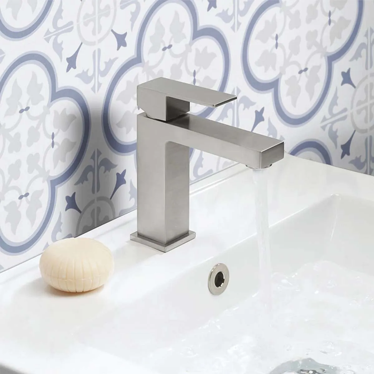 Crosswater Verge Lever Basin Mixer Tap Monobloc