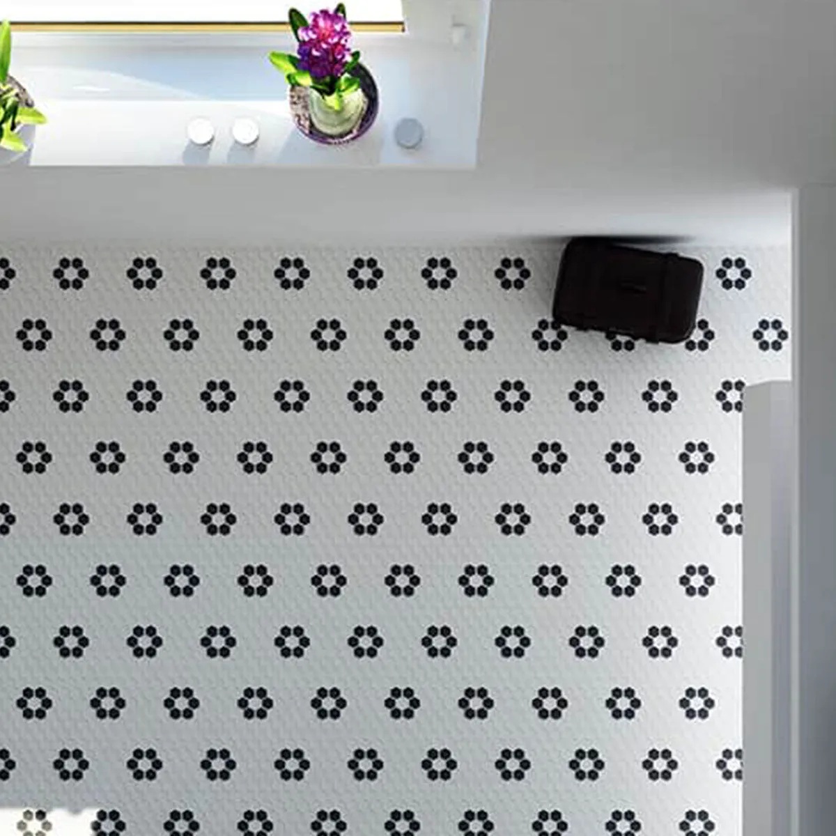 Deluxe Flower Fiore Bianco Hexagon Porcelain Mosaic Sheet 25x29cm Matt