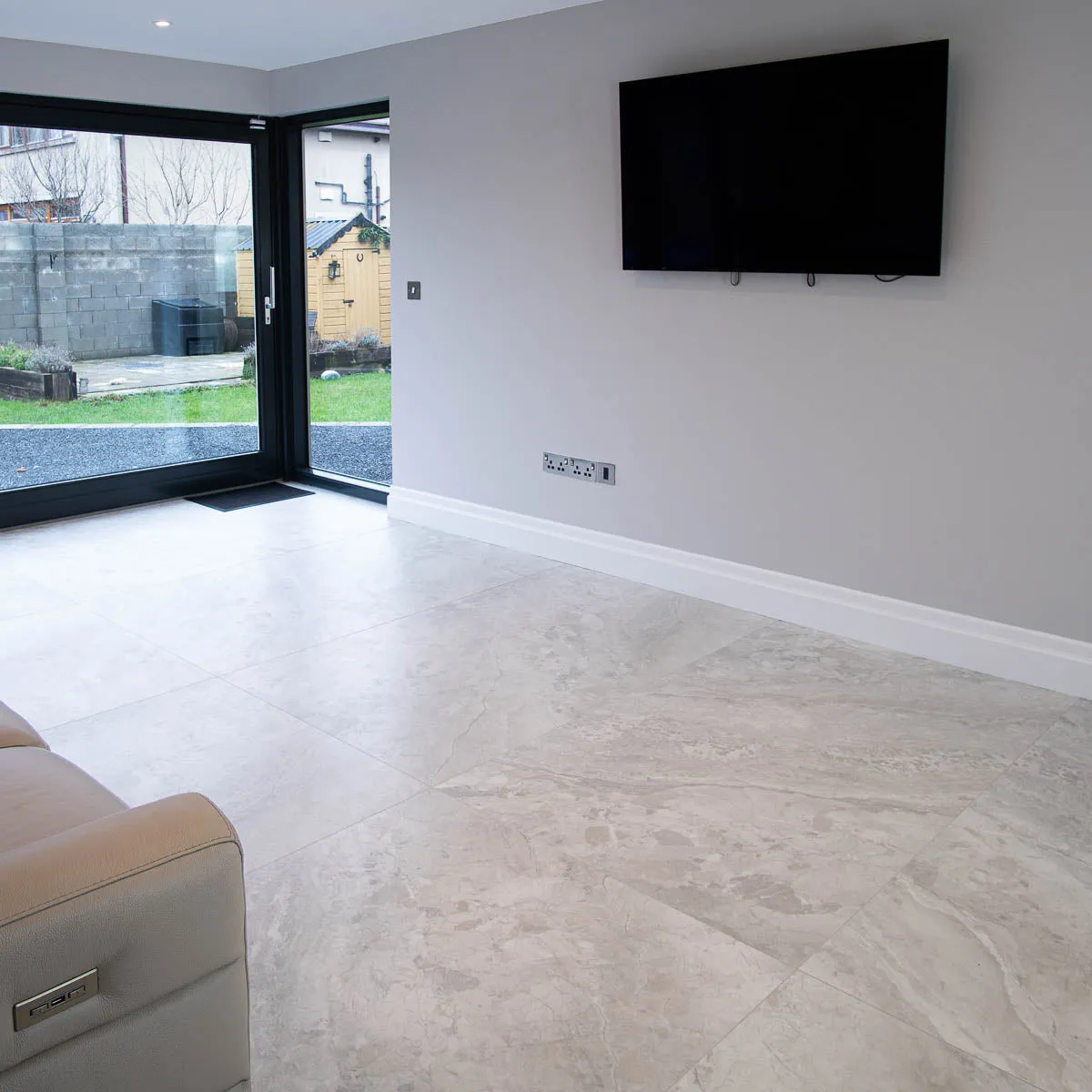 Dreamy Cloud 4D Shaped Marble Effect Porcelain Tile 100x100cm Matt