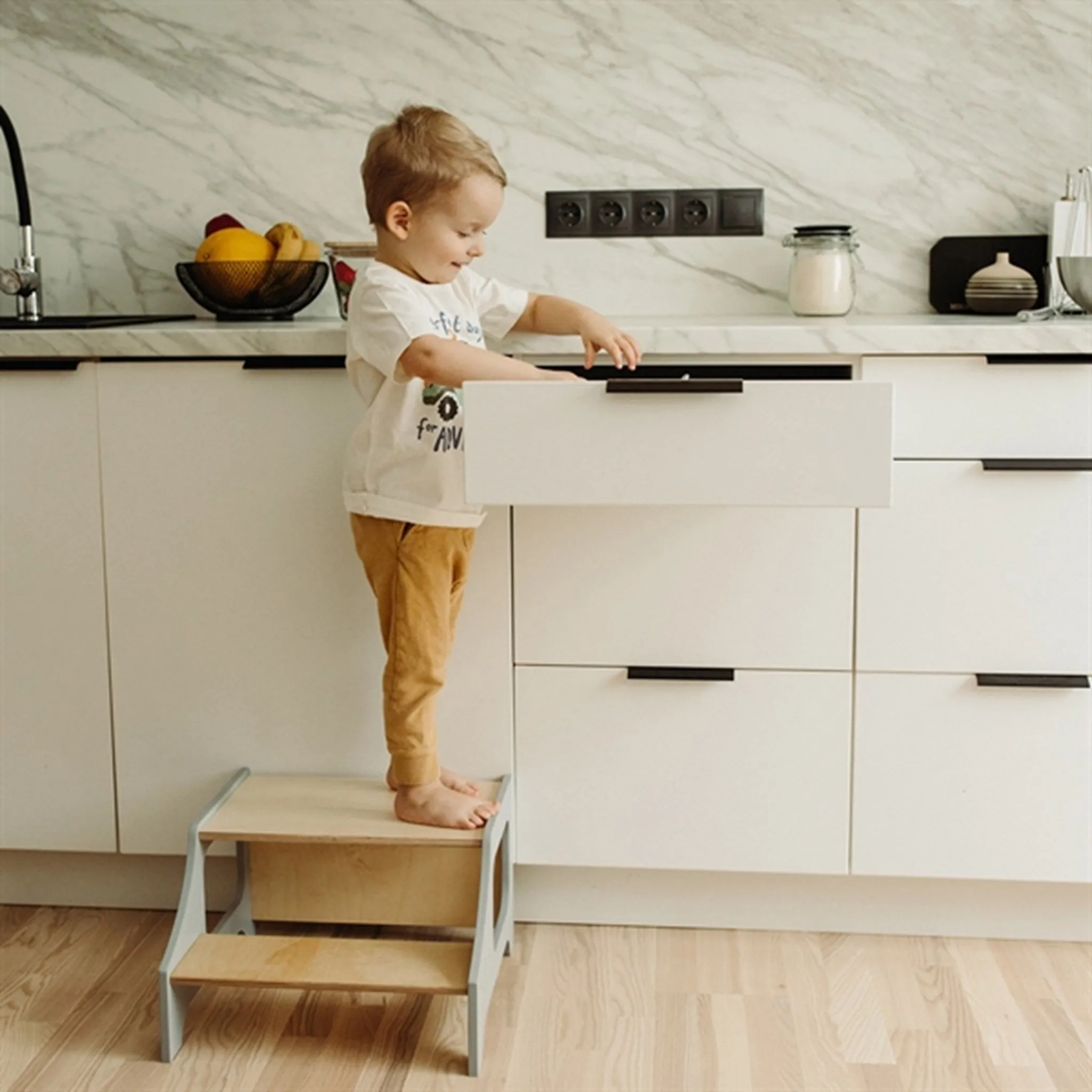 Duck Woodworks Step Stool Grey