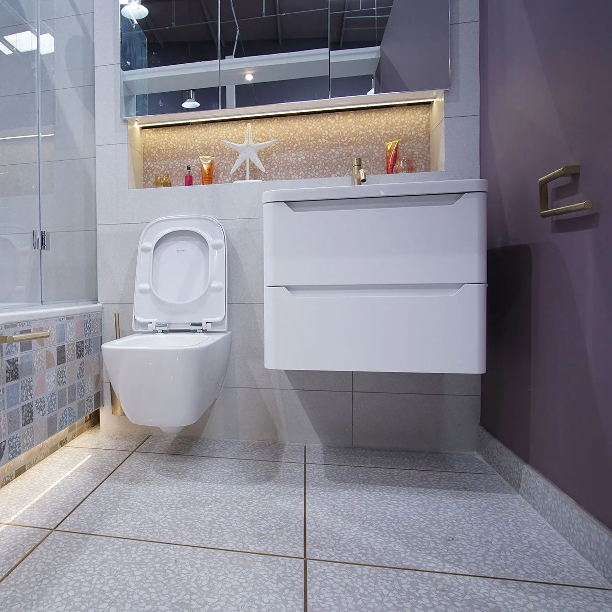 Geberit Smyle Square Rimless Wall Hung WC Pan With Soft Close Toilet Seat