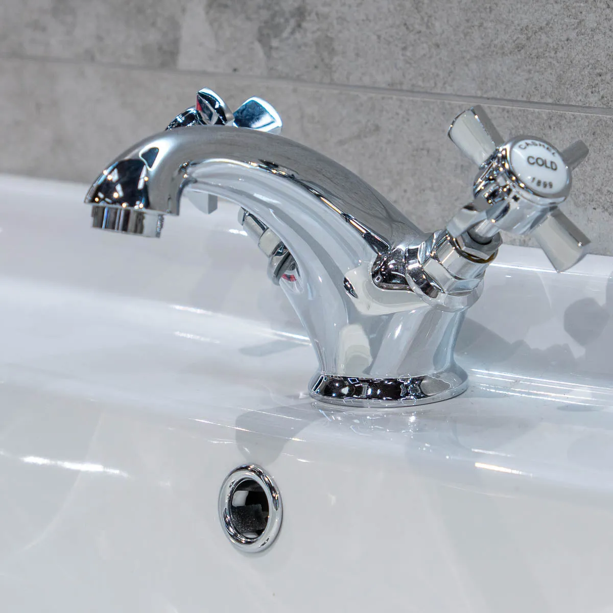 Granlusso Ailesbury Basin Mixer With Click-Clack Waste - Chrome