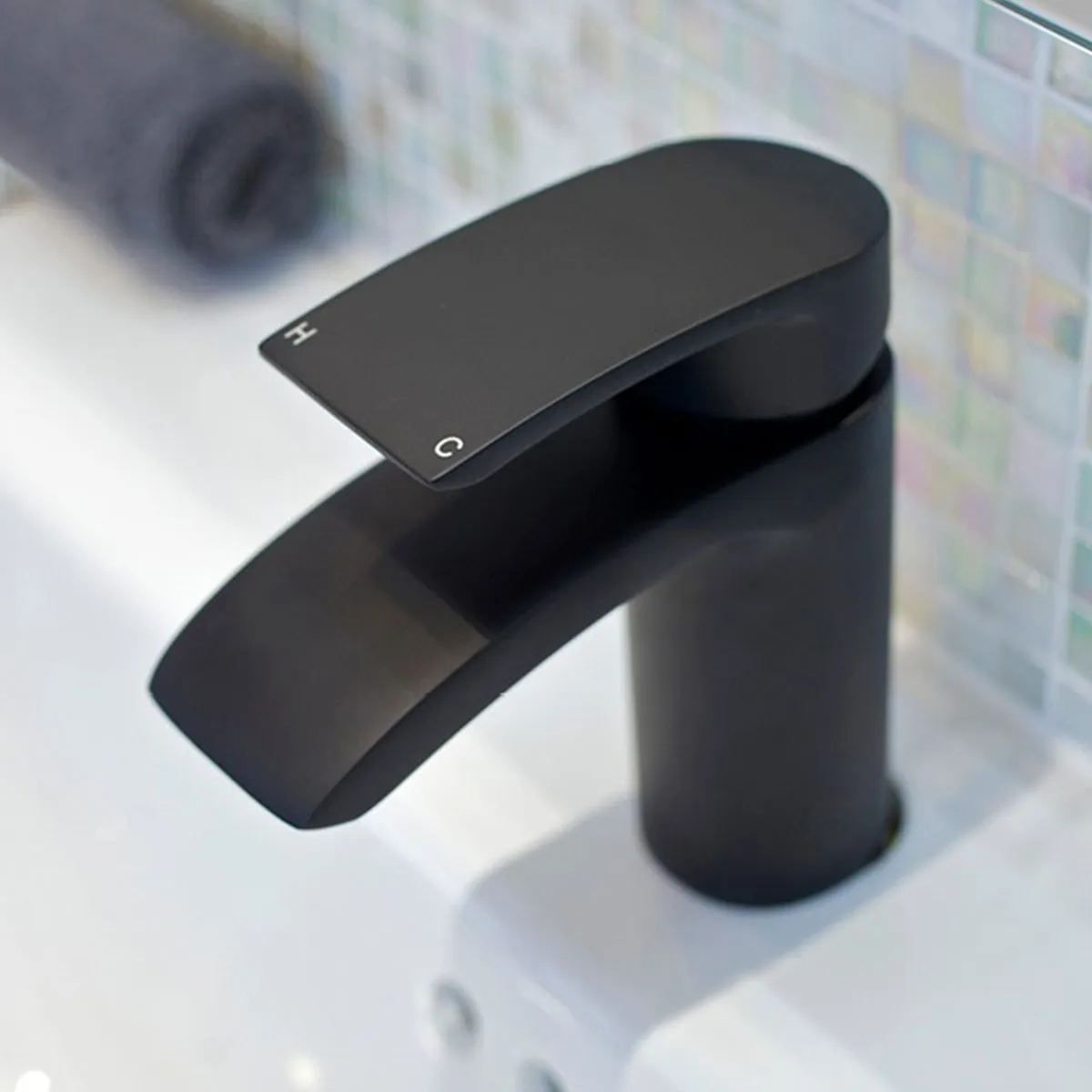 Granlusso Amalfi Basin Mixer With Click-Clack Waste -  Matt Black