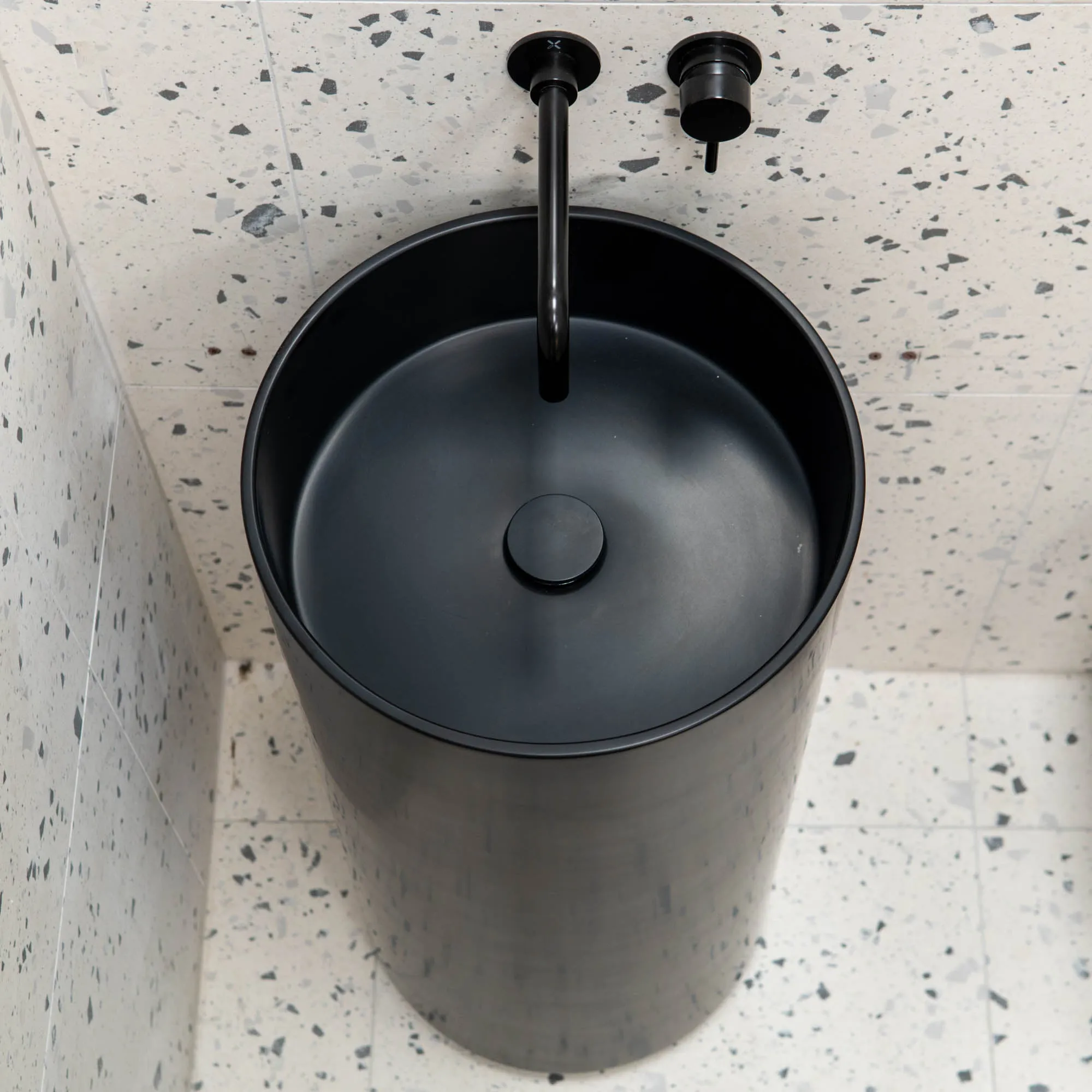 Granlusso Amalfi Cylinder Freestanding Stone Basin - Matt Black