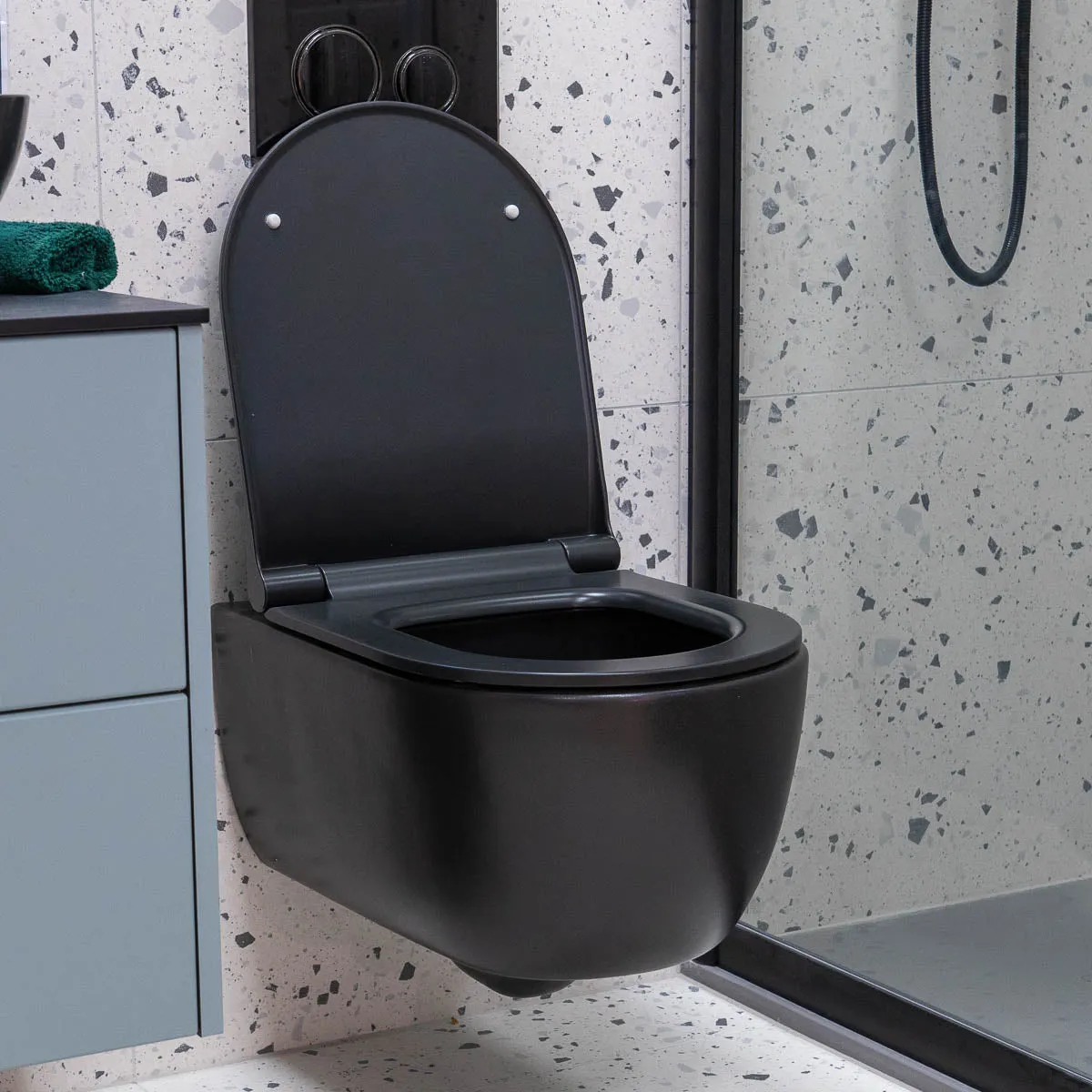 Granlusso Amalfi Matt Black Rimless Wall-Hung WC Pan With Soft Close Toilet Seat