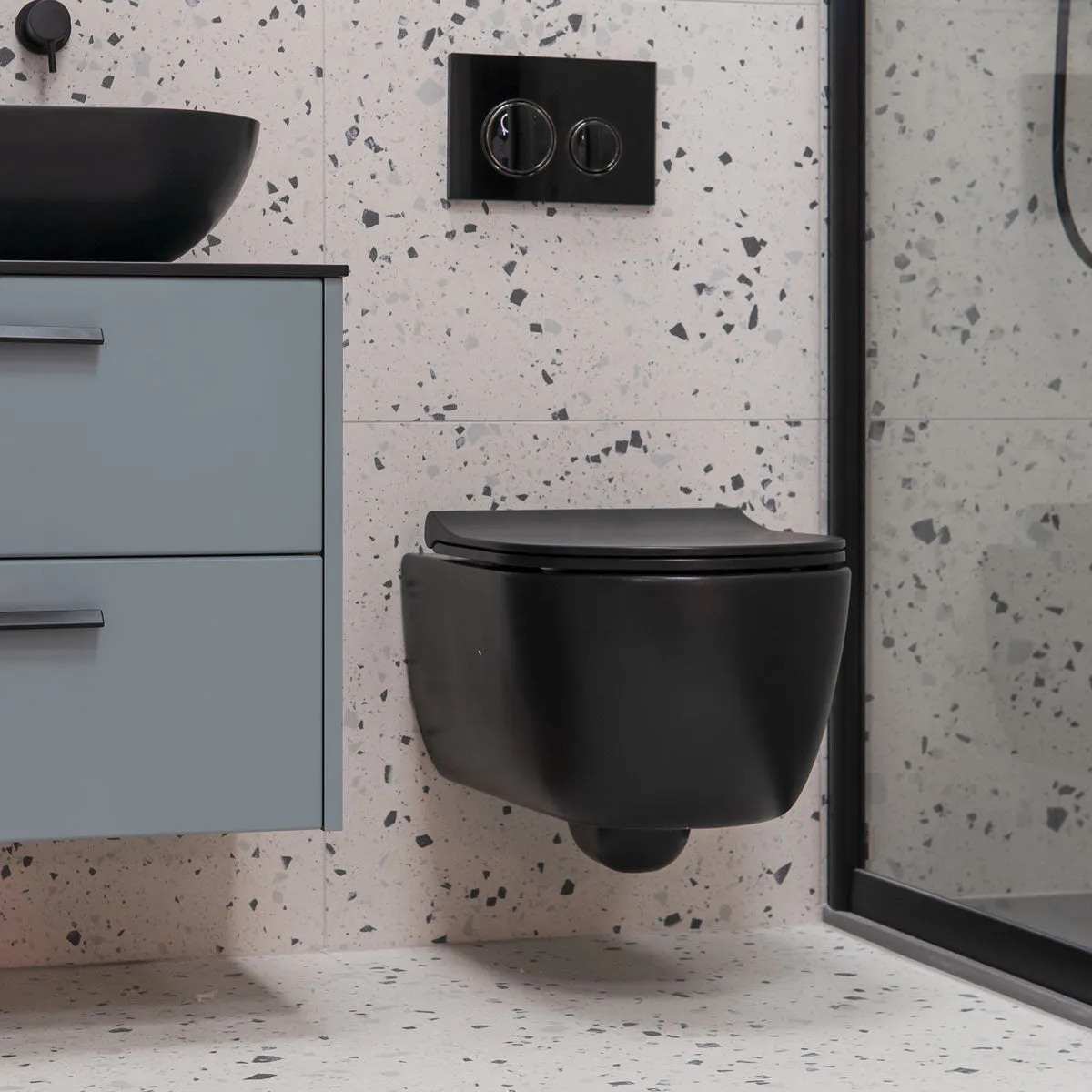 Granlusso Amalfi Matt Black Rimless Wall-Hung WC Pan With Soft Close Toilet Seat