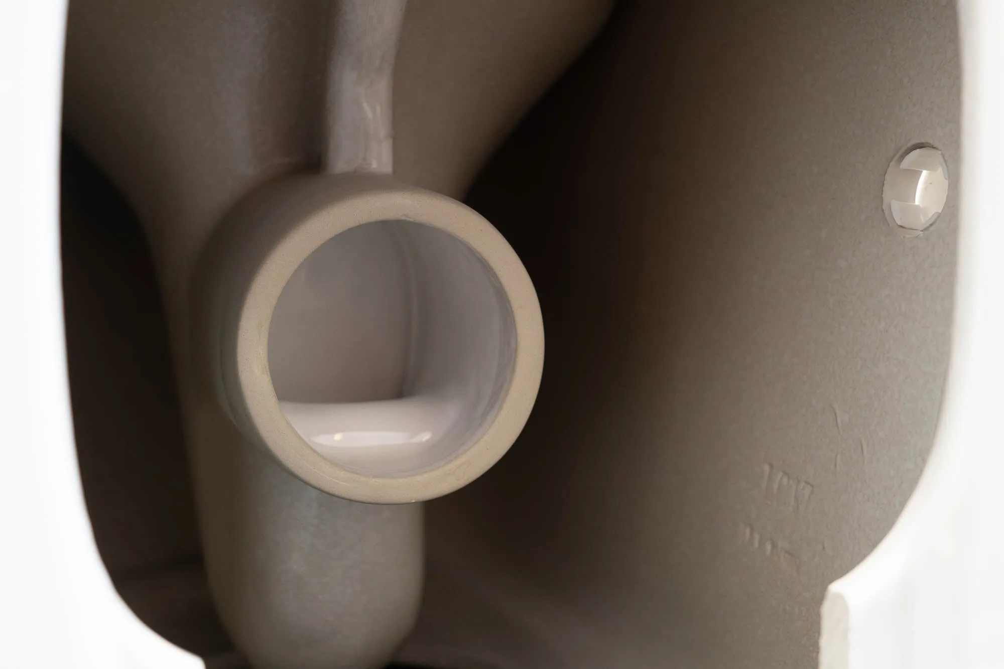 Granlusso Amalfi Rimless WC with Geberit Swirl Flush System and Soft Close Quick Release Seat