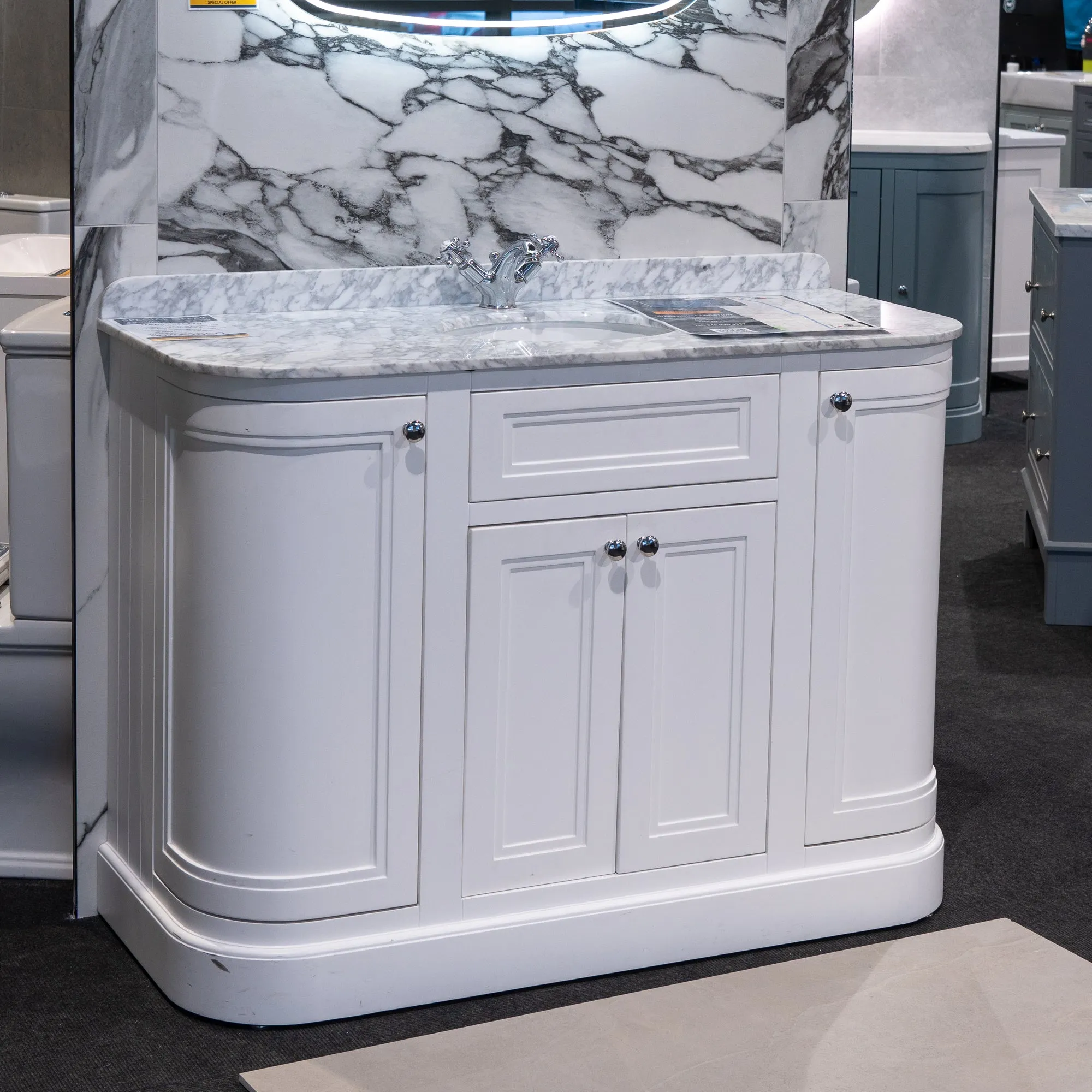 Granlusso Hampton 1200 Floorstanding Curved Vanity Unit With Real Marble Worktop and Basin