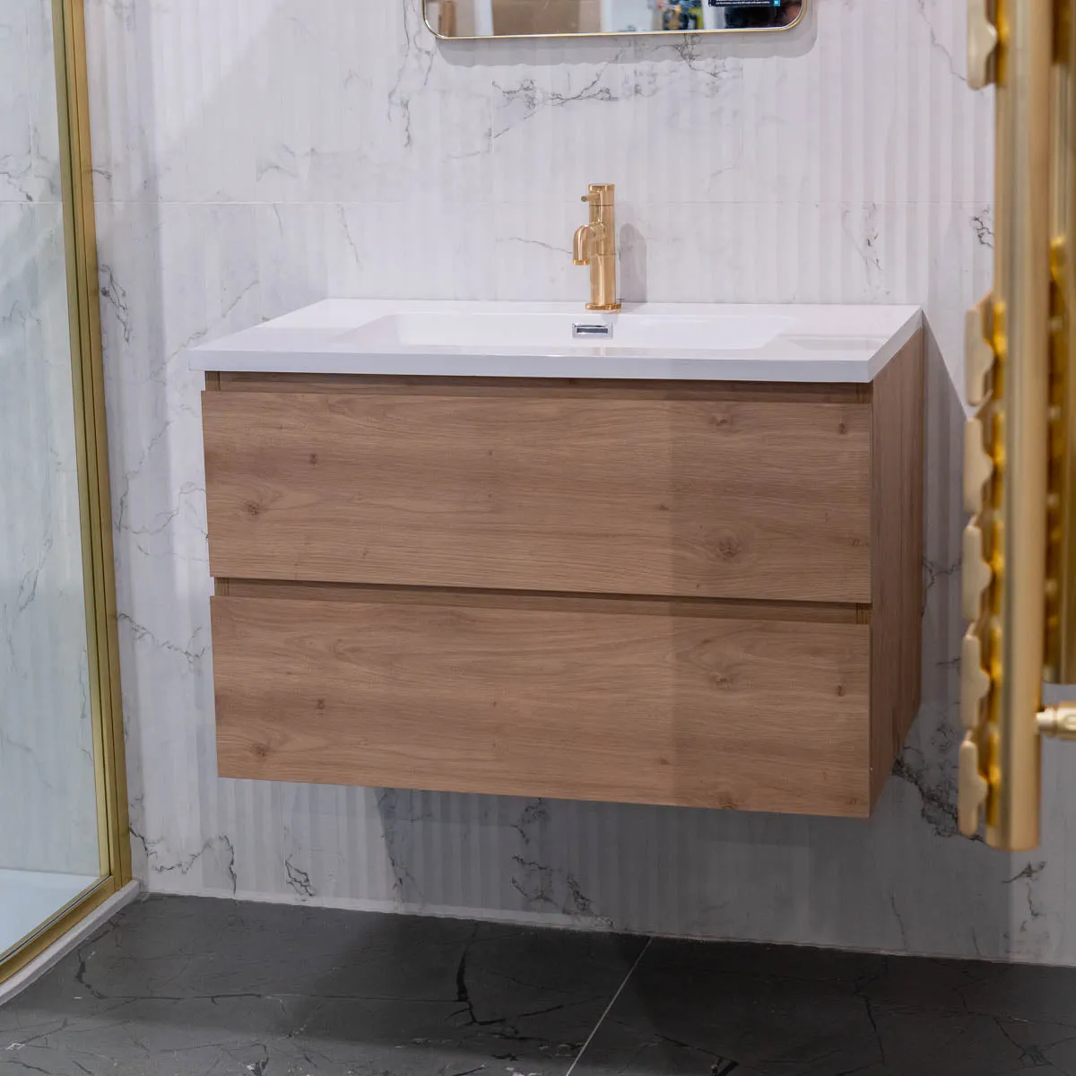 Granlusso Rocco Oak Wall Mounted Vanity Unit With Gloss White Washbasin