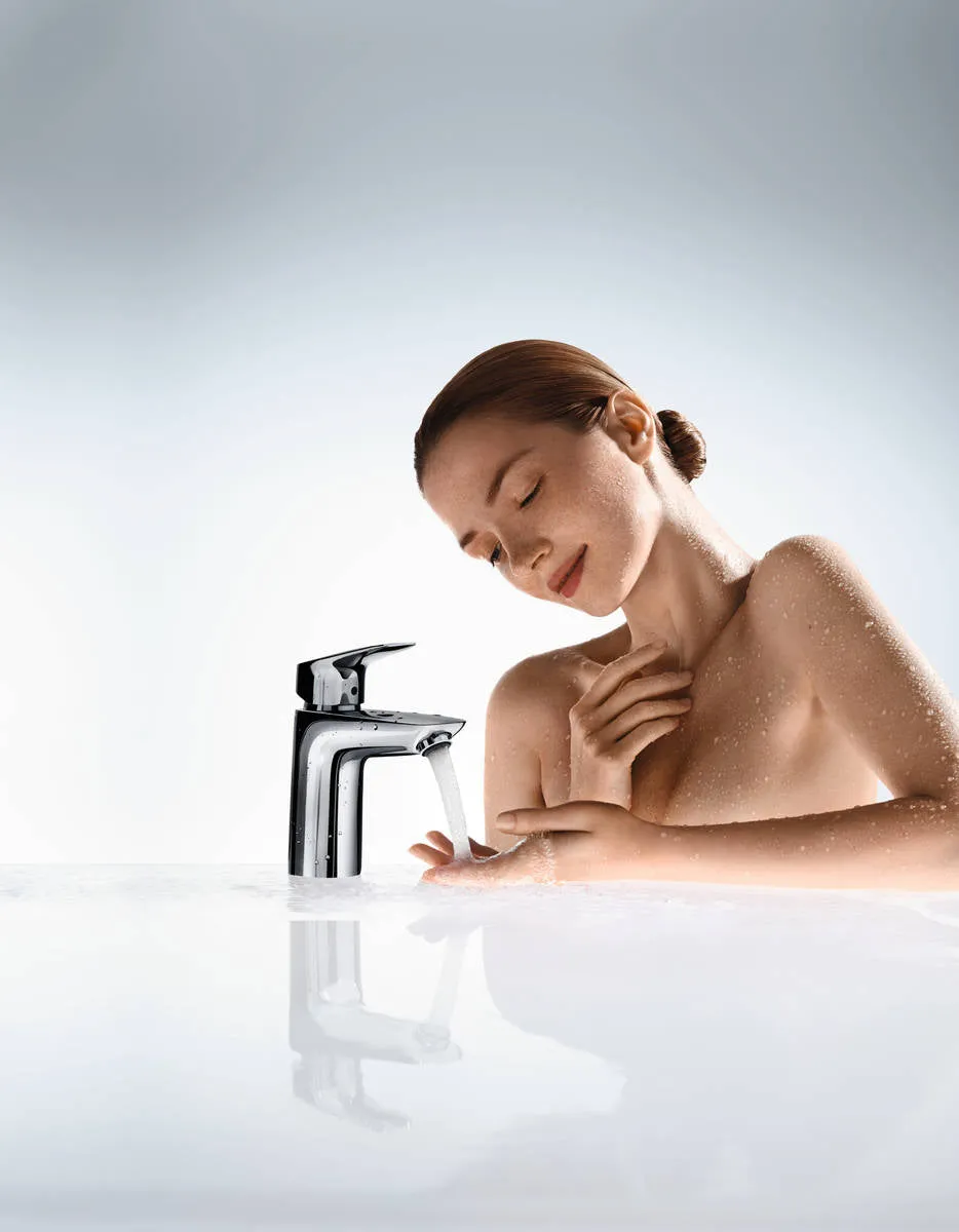 Hansgrohe Logis 100 Chrome Single Lever Basin Mixer With Click-Clack Waste