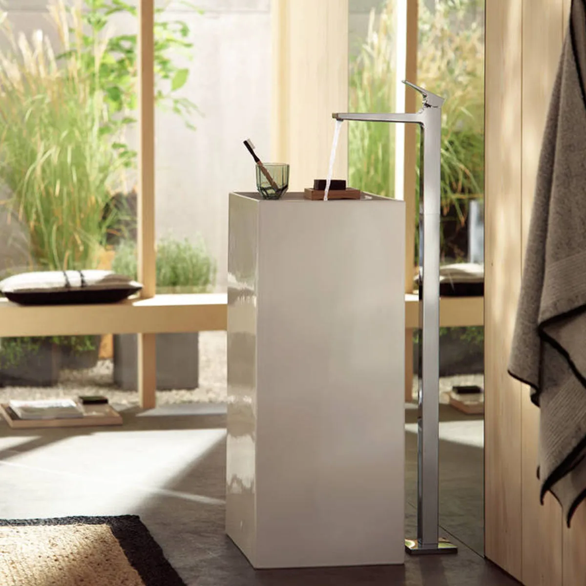 Hansgrohe Metropol Floorstanding Bath Shower Mixer With Handset