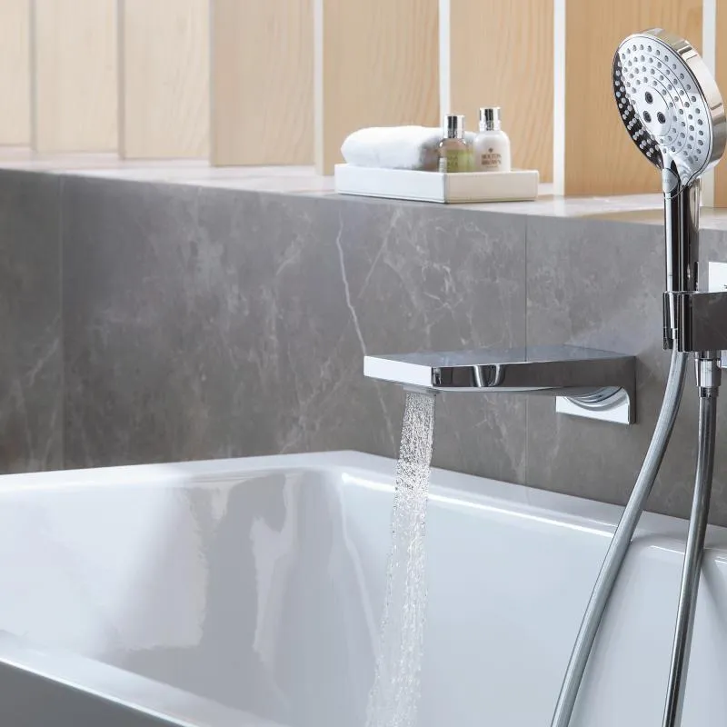 Hansgrohe Metropol Single Lever Bath Mixer with Spout and Rainfinity Shower Handset - Brushed Bronze