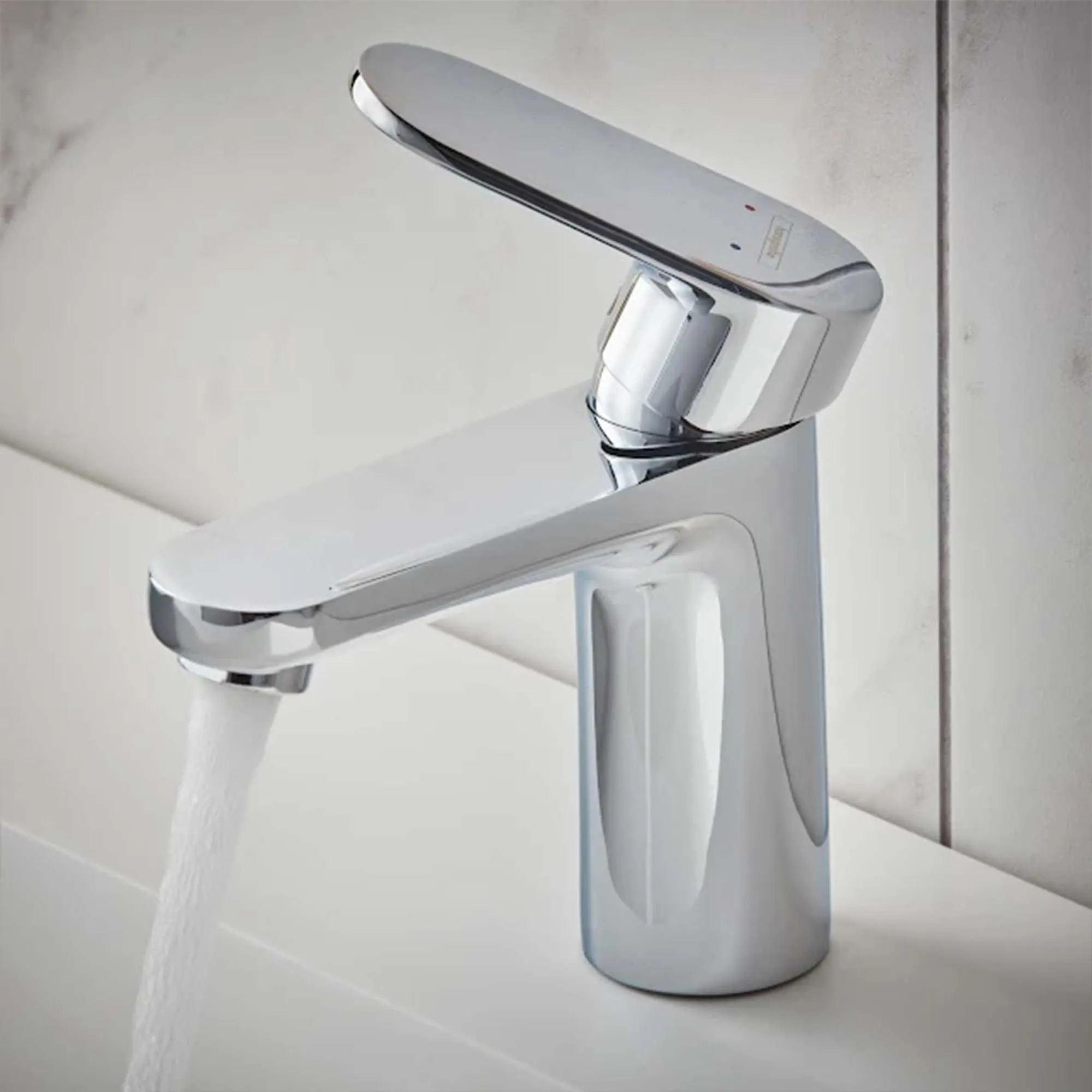 Hansgrohe Vernis Blend 100 Basin Mixer Tap With Pop-Up Waste - Chrome