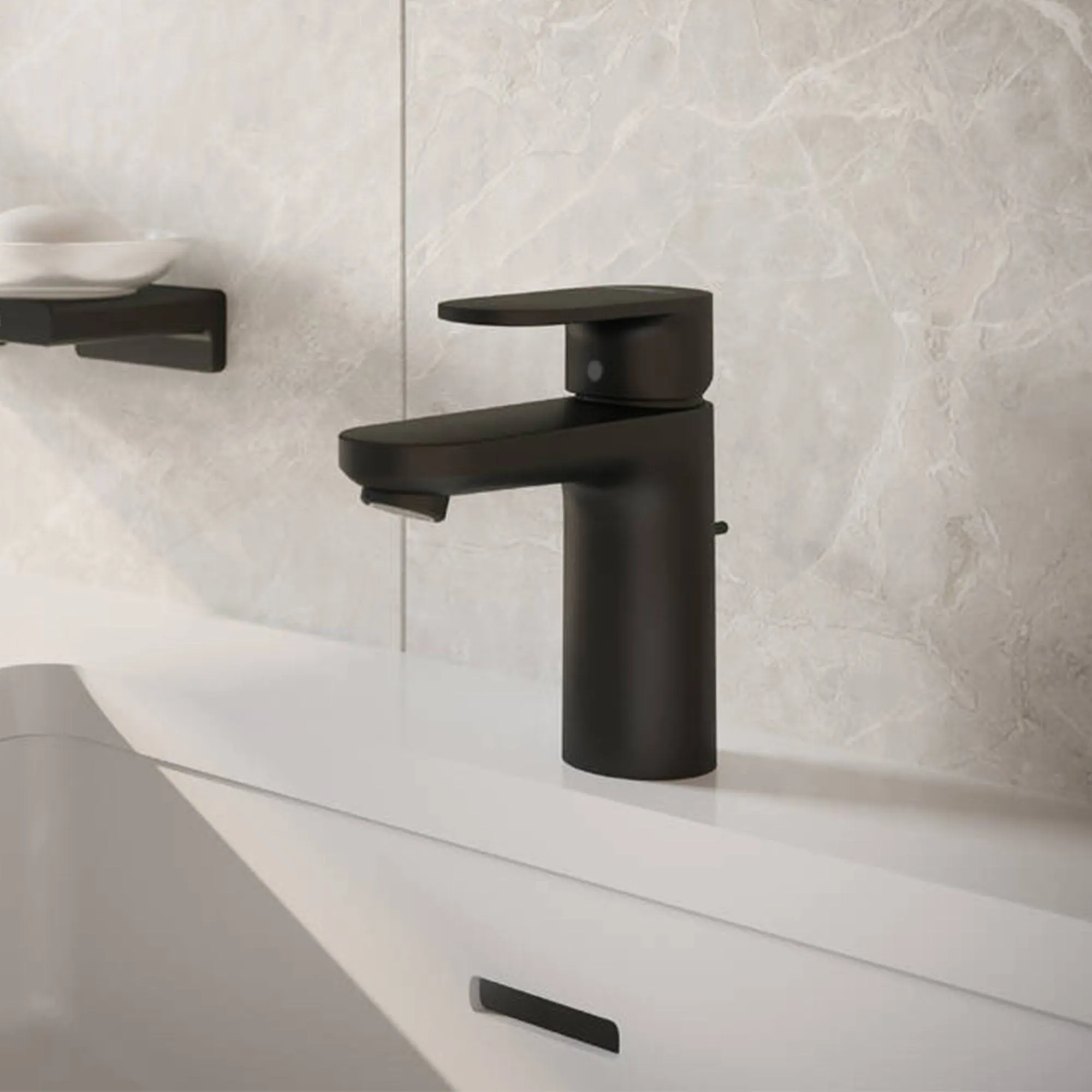 Hansgrohe Vernis Blend 100 Basin Mixer Tap With Pop-Up Waste - Matt Black