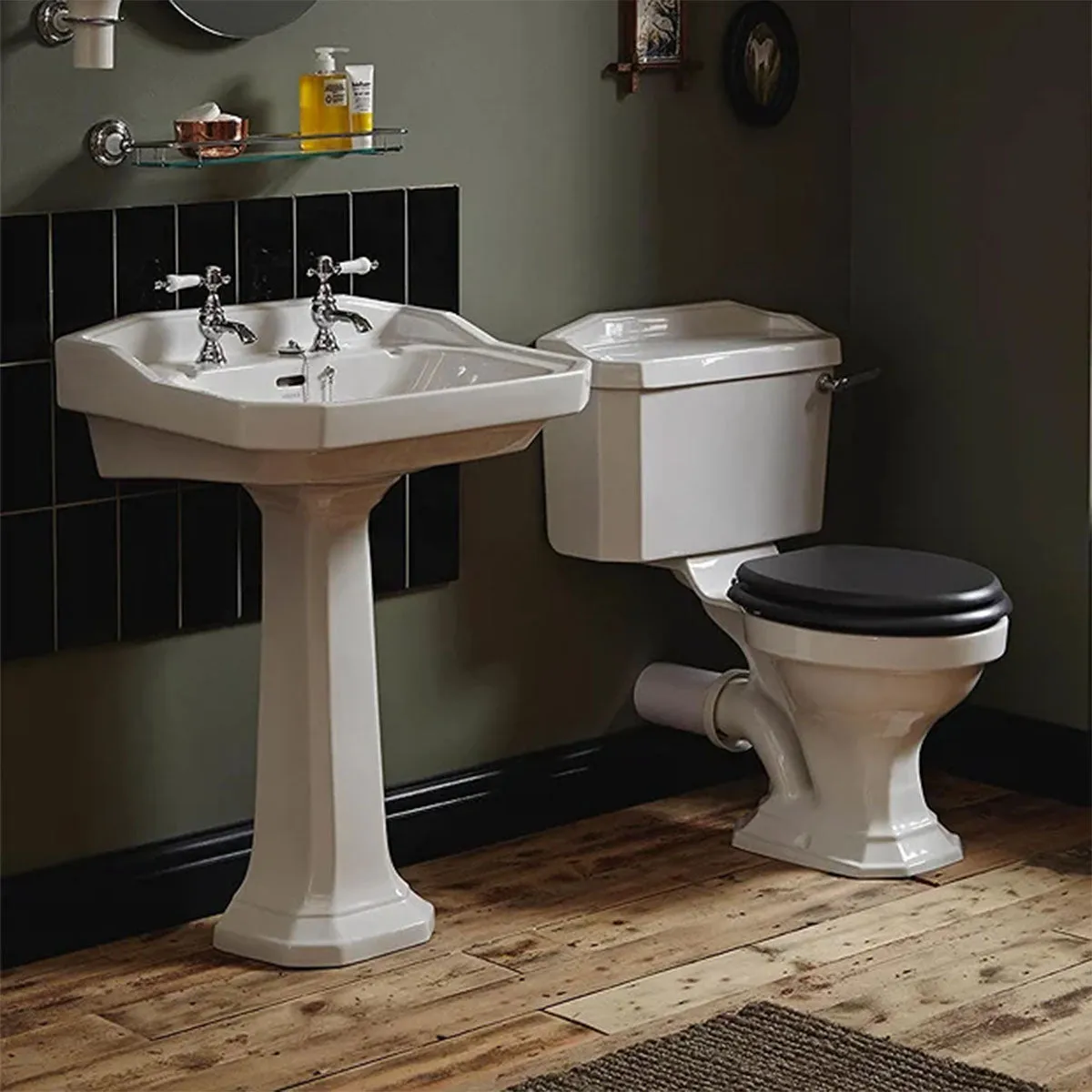 Heritage Granley Standard Close Coupled Toilet Traditional