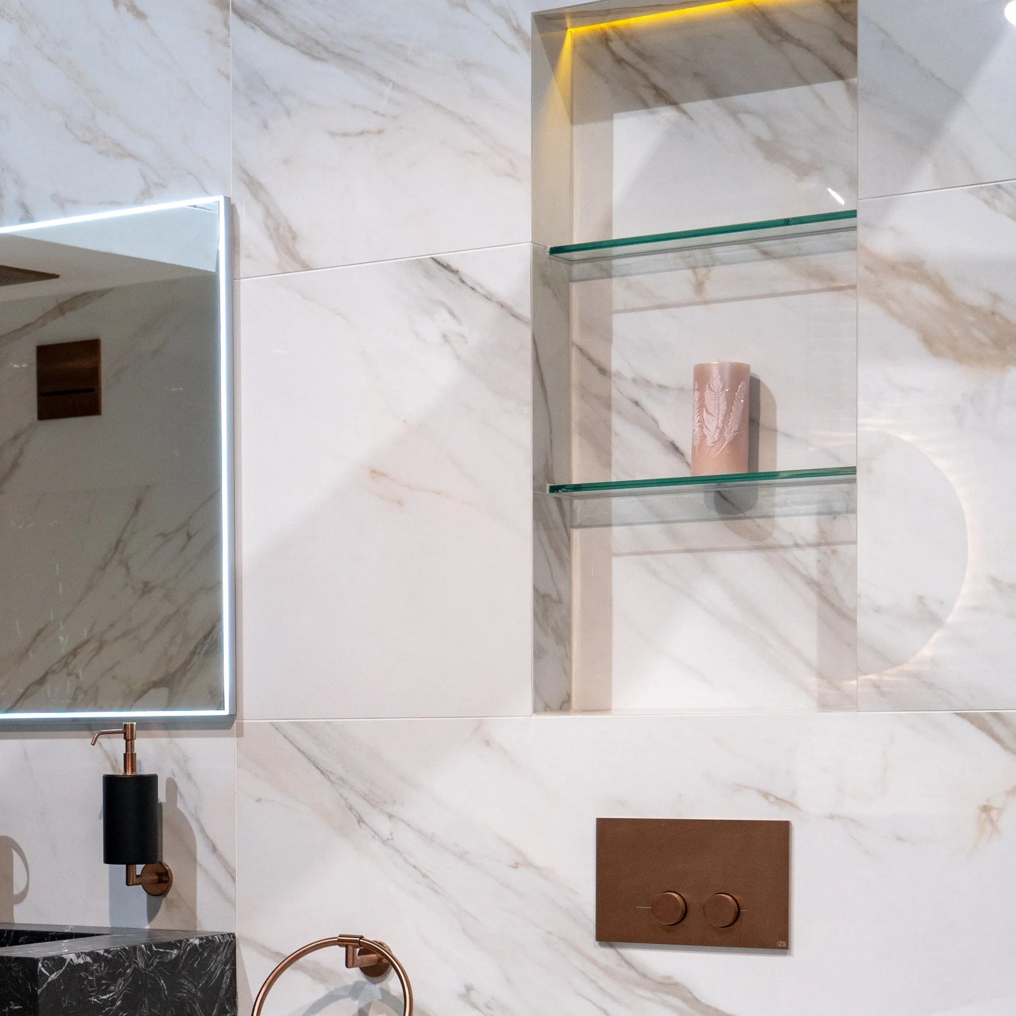 JOB LOT - Deluxe Calacatta Oro Marble Effect Porcelain Tile 80x80cm Gloss - 12.8m2