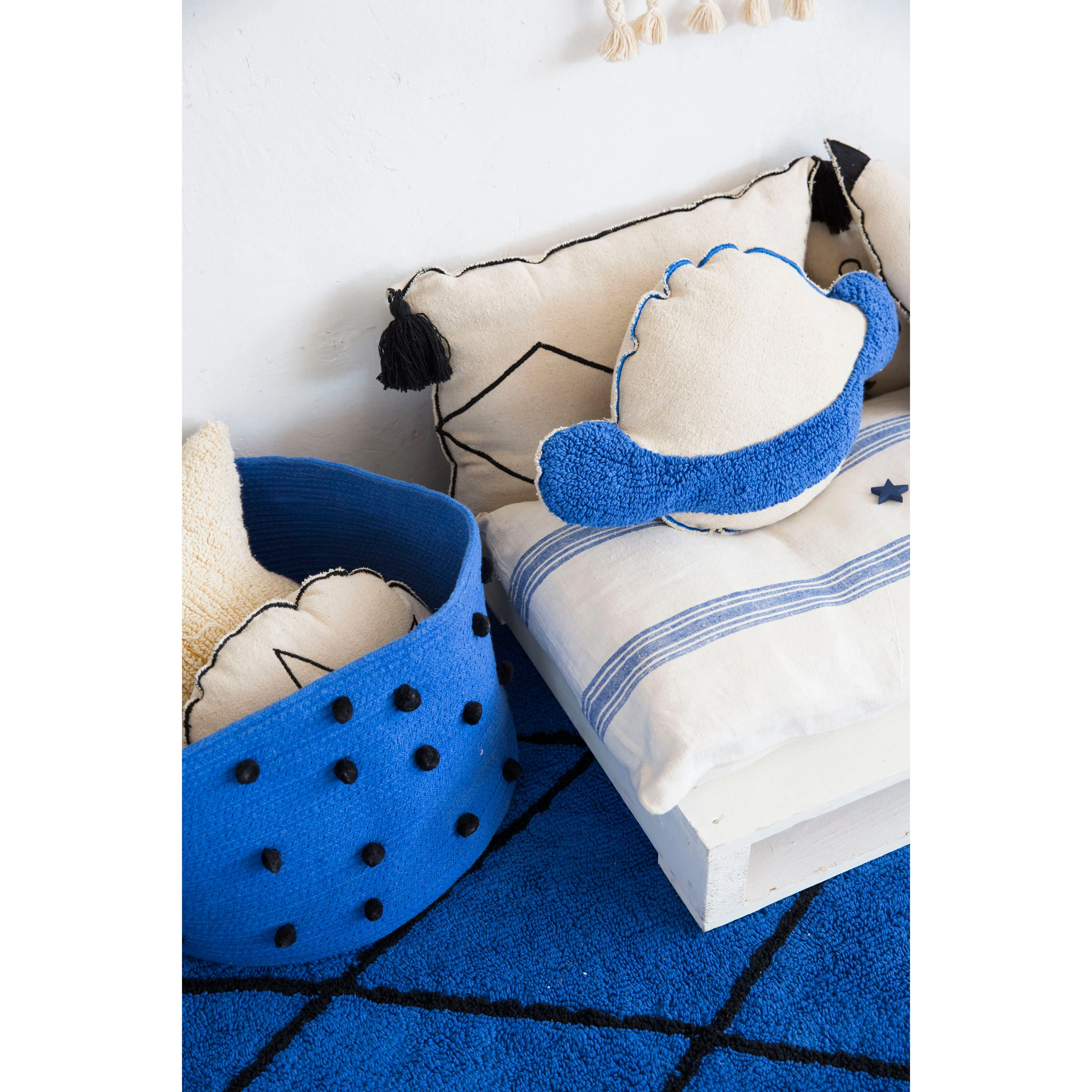 Lorena Canals Saturn Machine-Washable Cushion