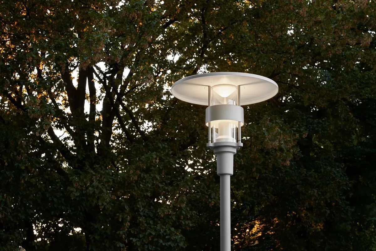 Louis Poulsen Albertslund Maxi Post Class Ii 4939 Lumens, Aluminium