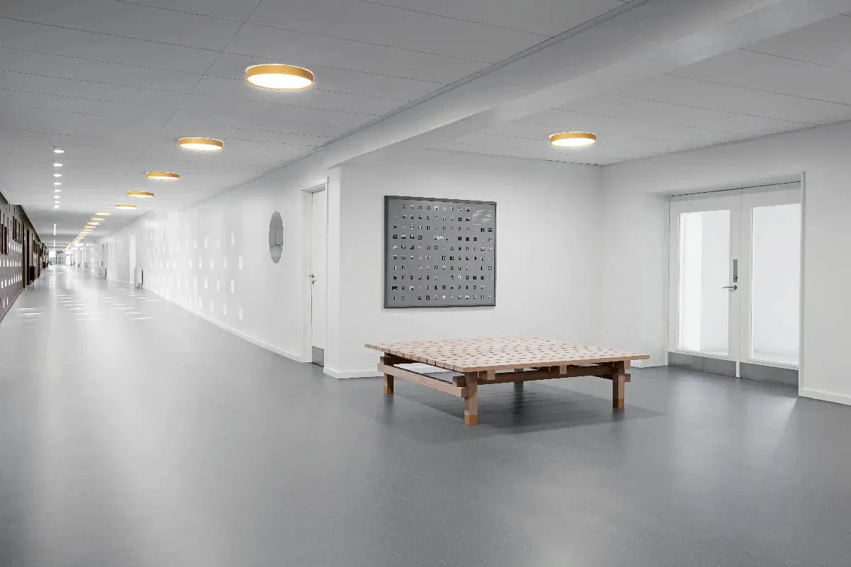 Louis Poulsen Lp Slim Round Surface Mounted Ceiling Lamp 6389 Lumens ø68 Cm, White