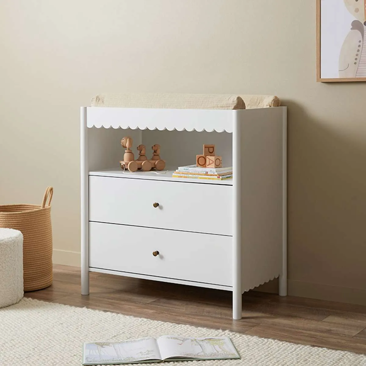 Maisie Scalloped Change Table Mocka