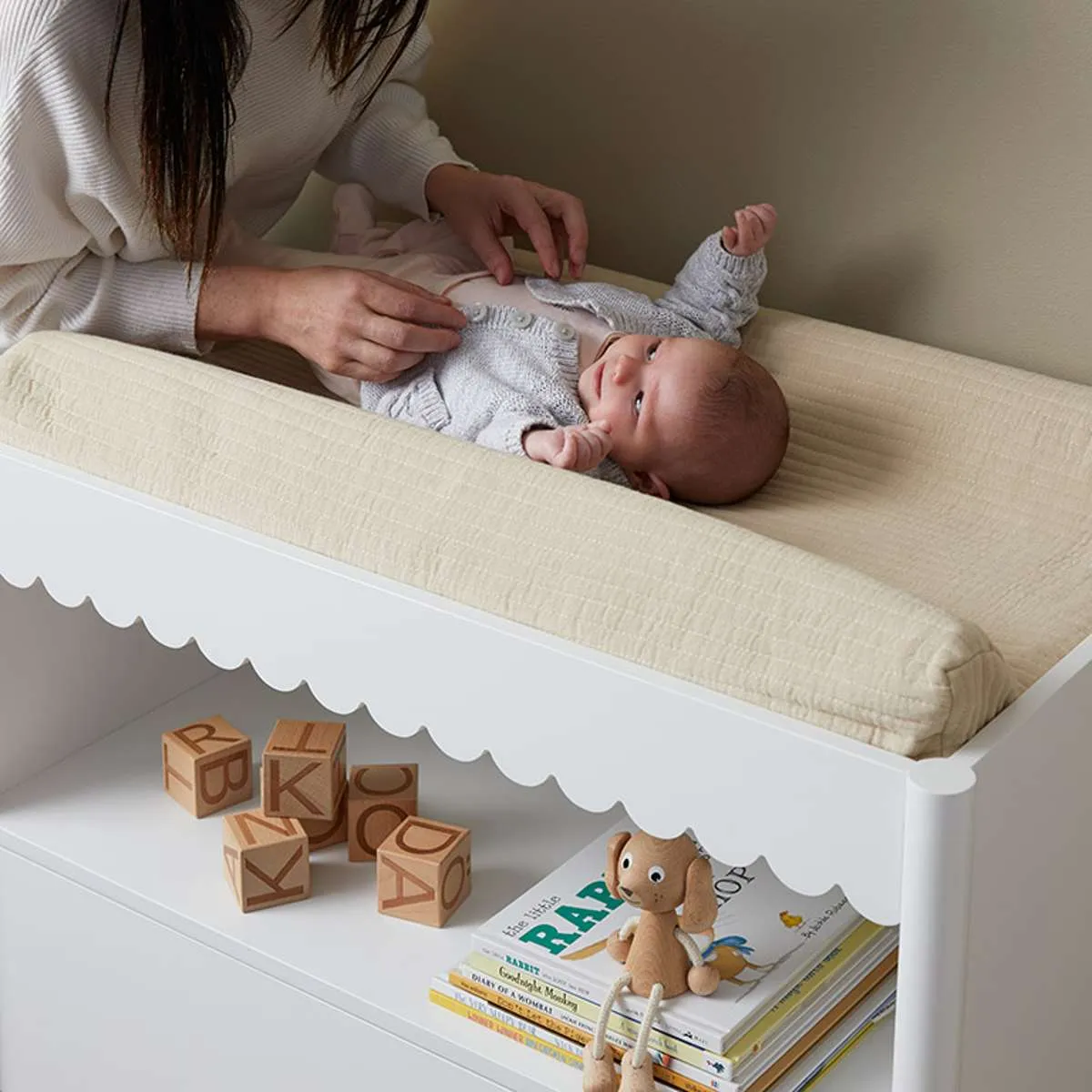 Maisie Scalloped Change Table Mocka