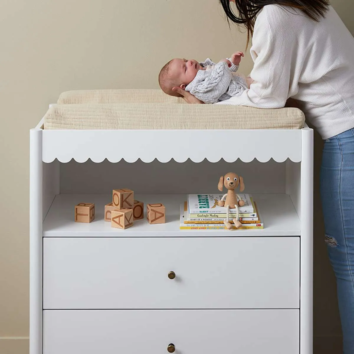 Maisie Scalloped Change Table Mocka