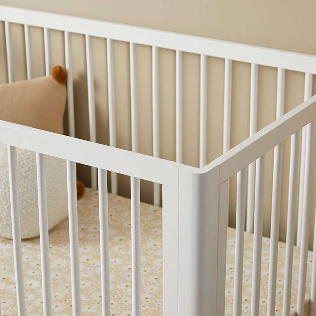 Maisie Scalloped Cot - White Mocka