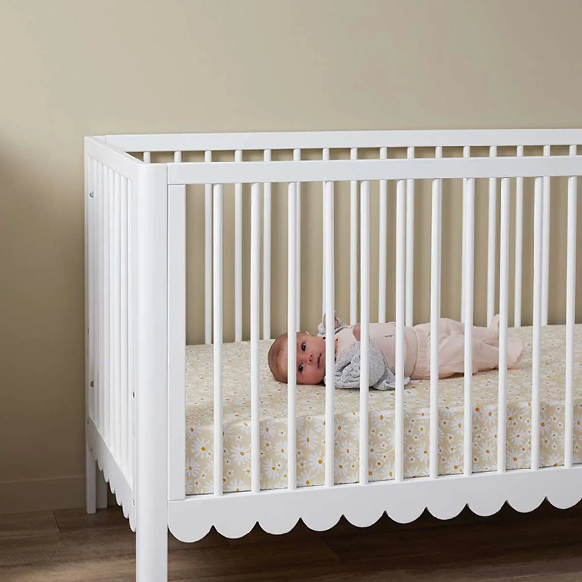 Maisie Scalloped Cot - White Mocka