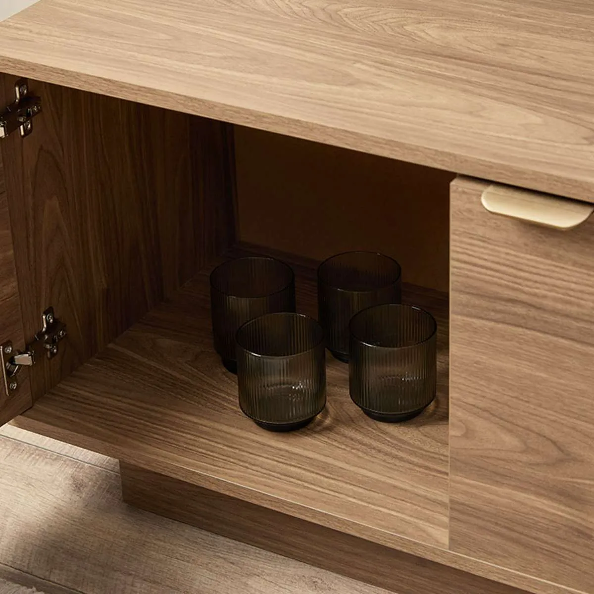 Maverick Entertainment Unit - Pecan Mocka