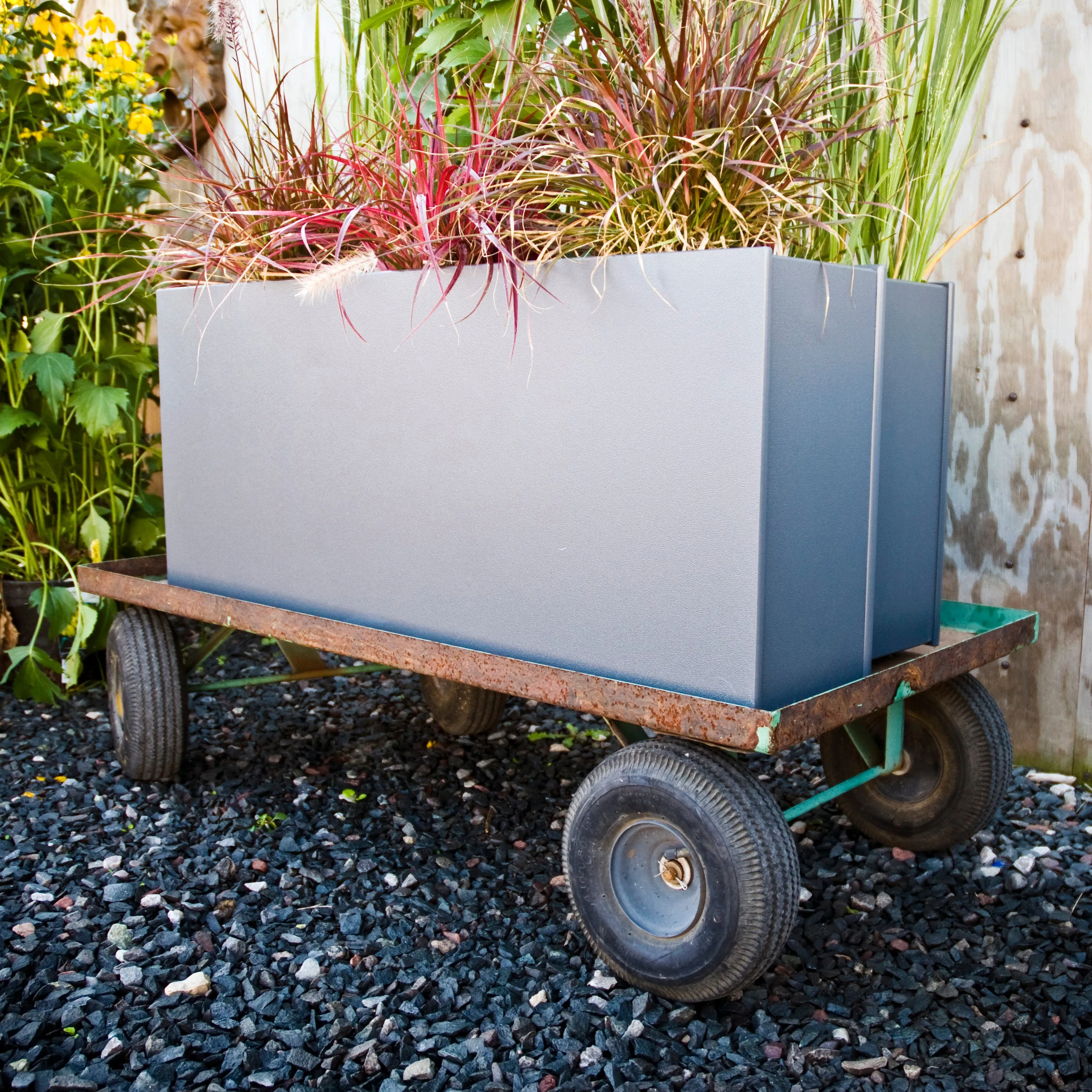 Mondo Skinny Planter