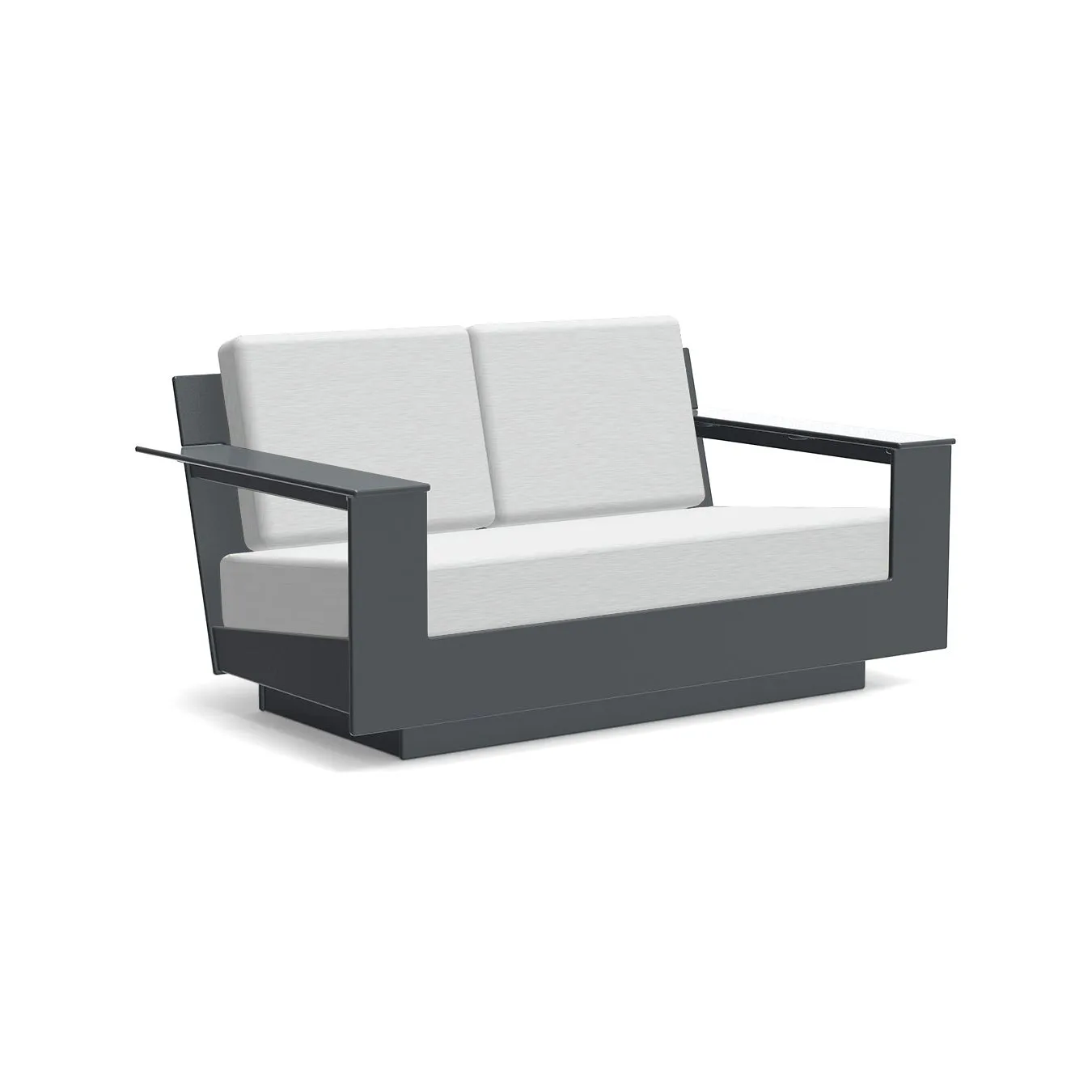 Nisswa Loveseat