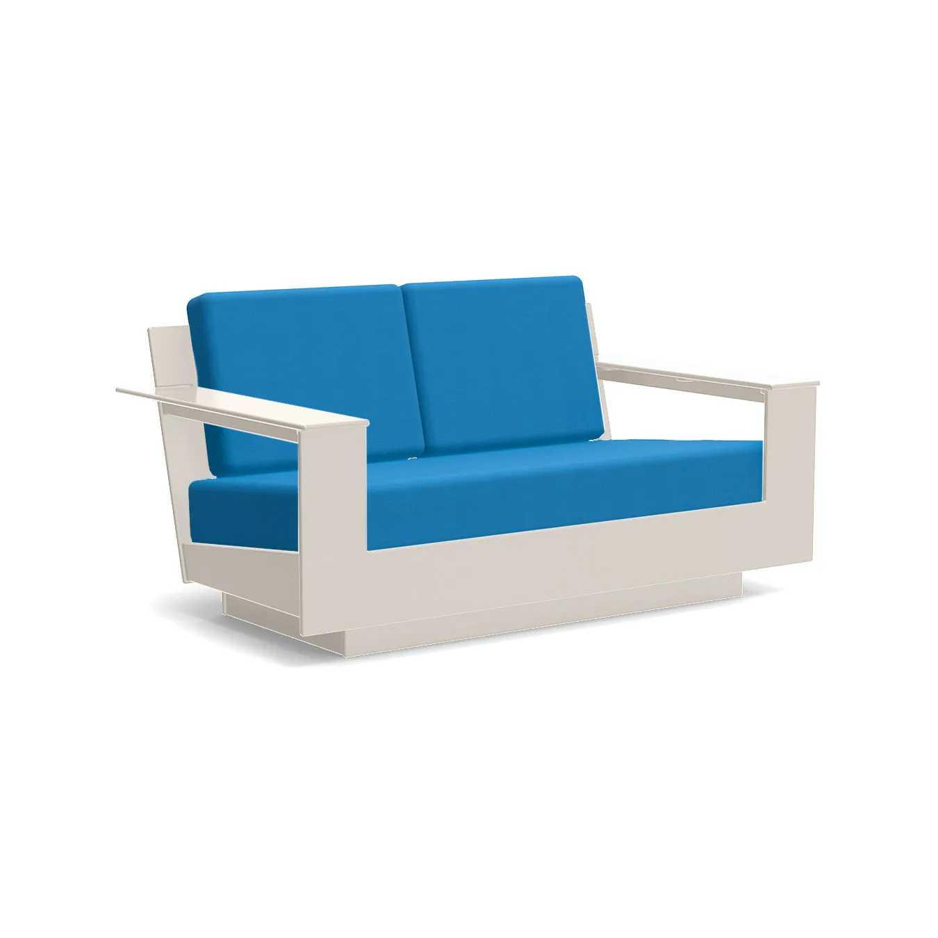 Nisswa Loveseat
