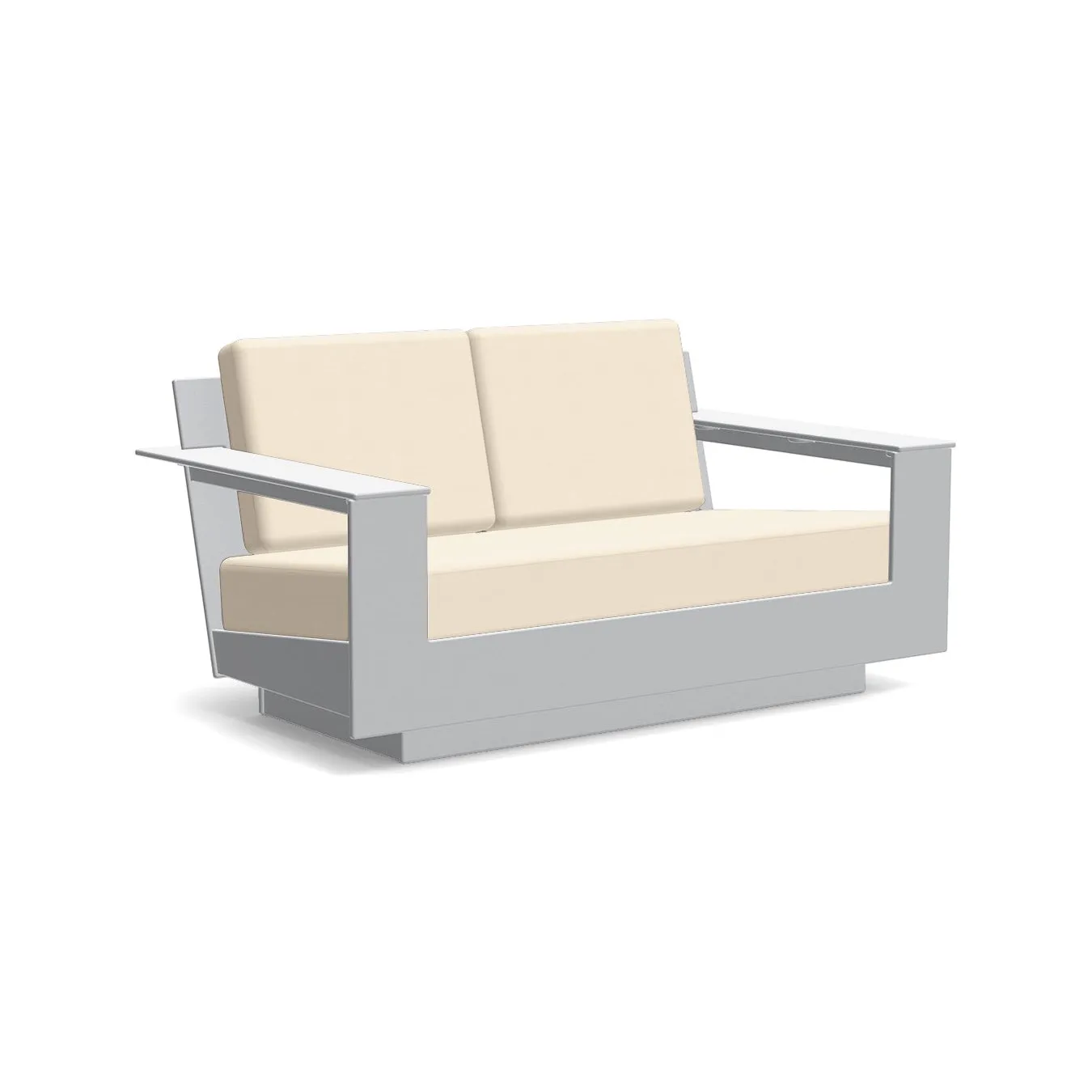 Nisswa Loveseat