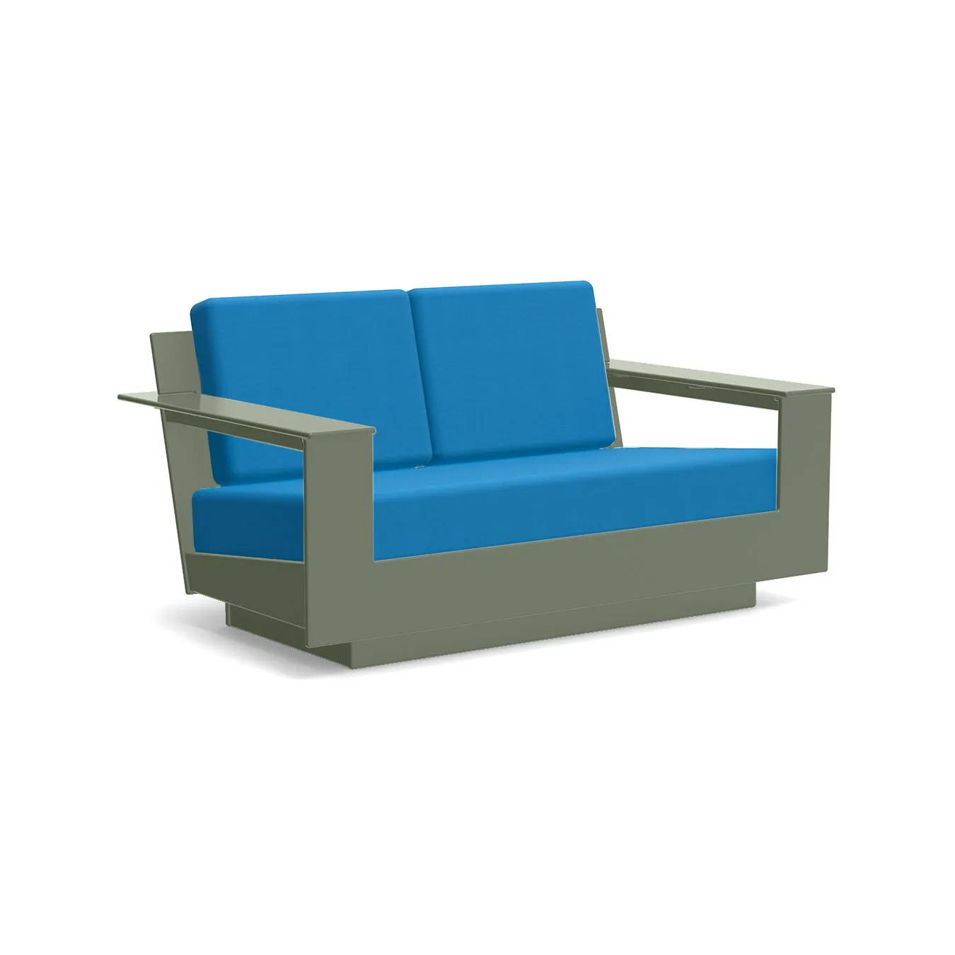 Nisswa Loveseat