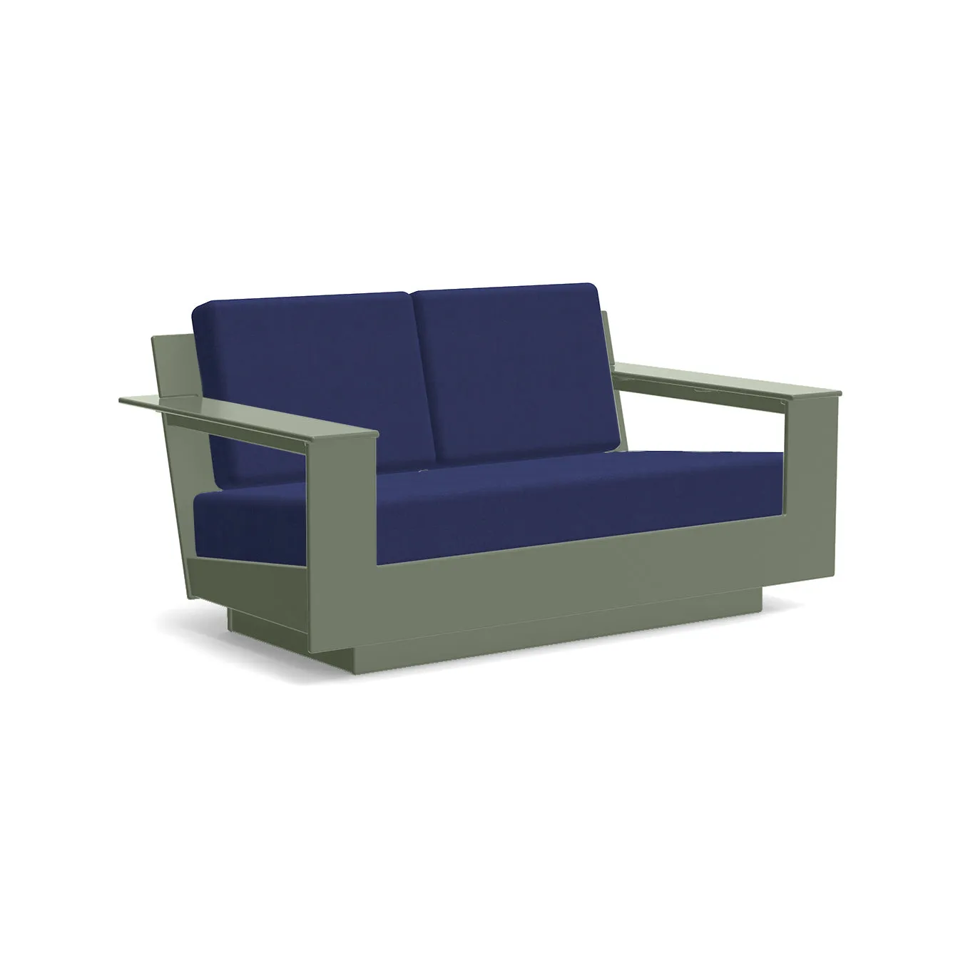Nisswa Loveseat