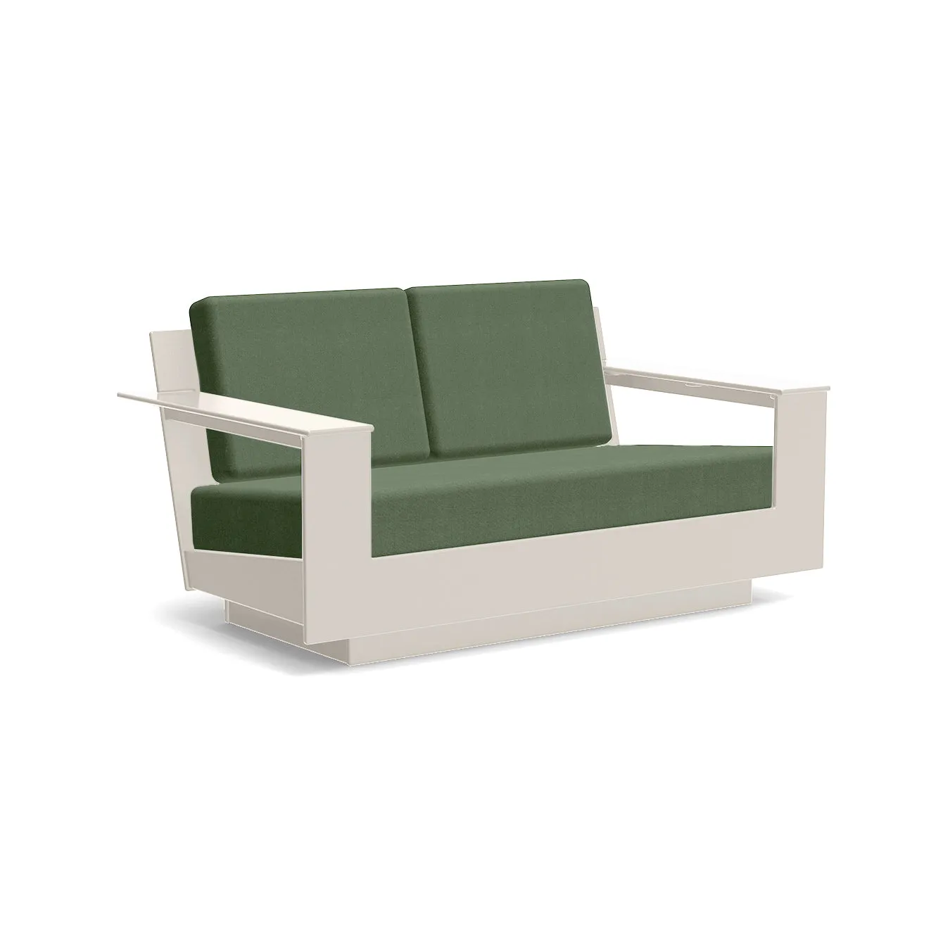 Nisswa Loveseat