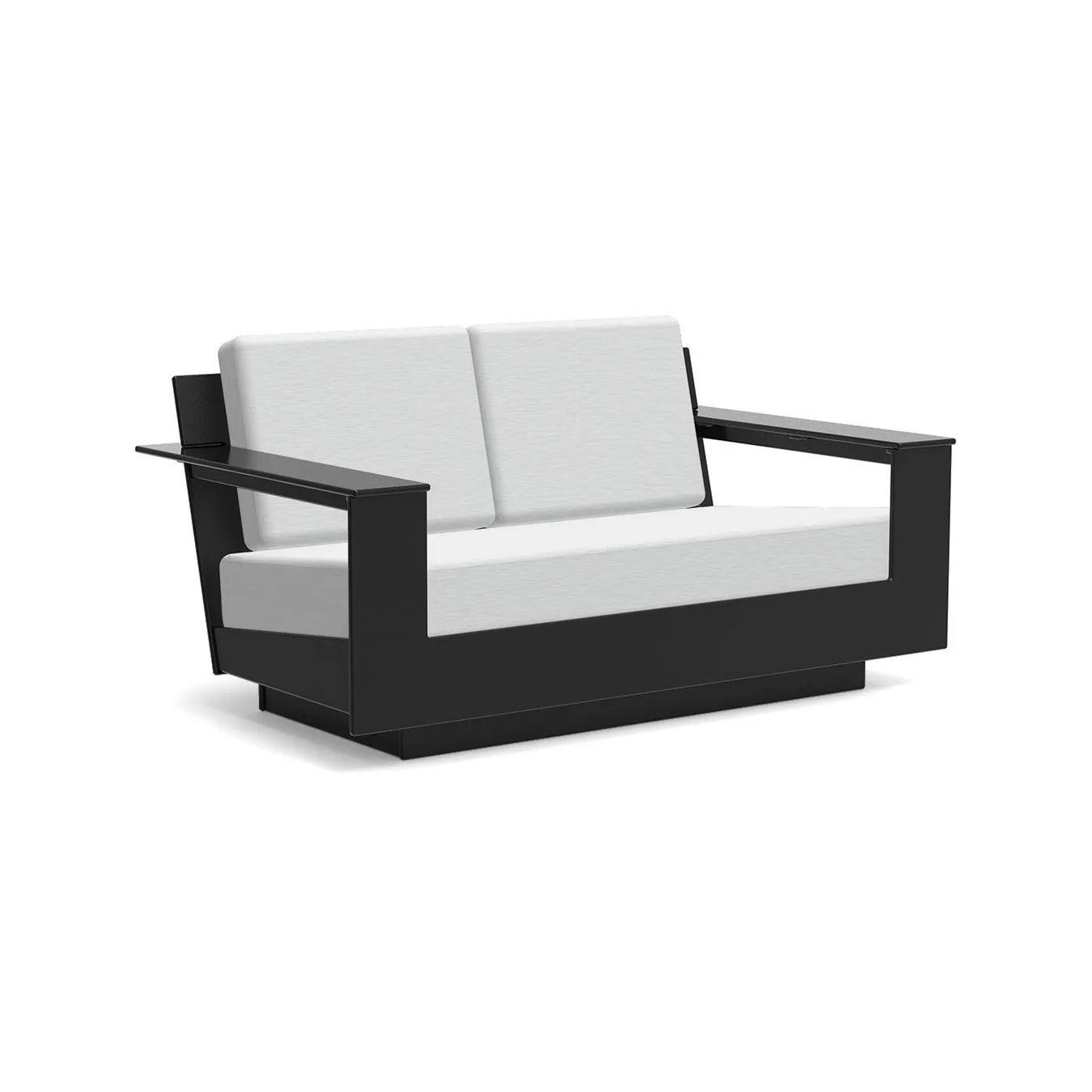 Nisswa Loveseat