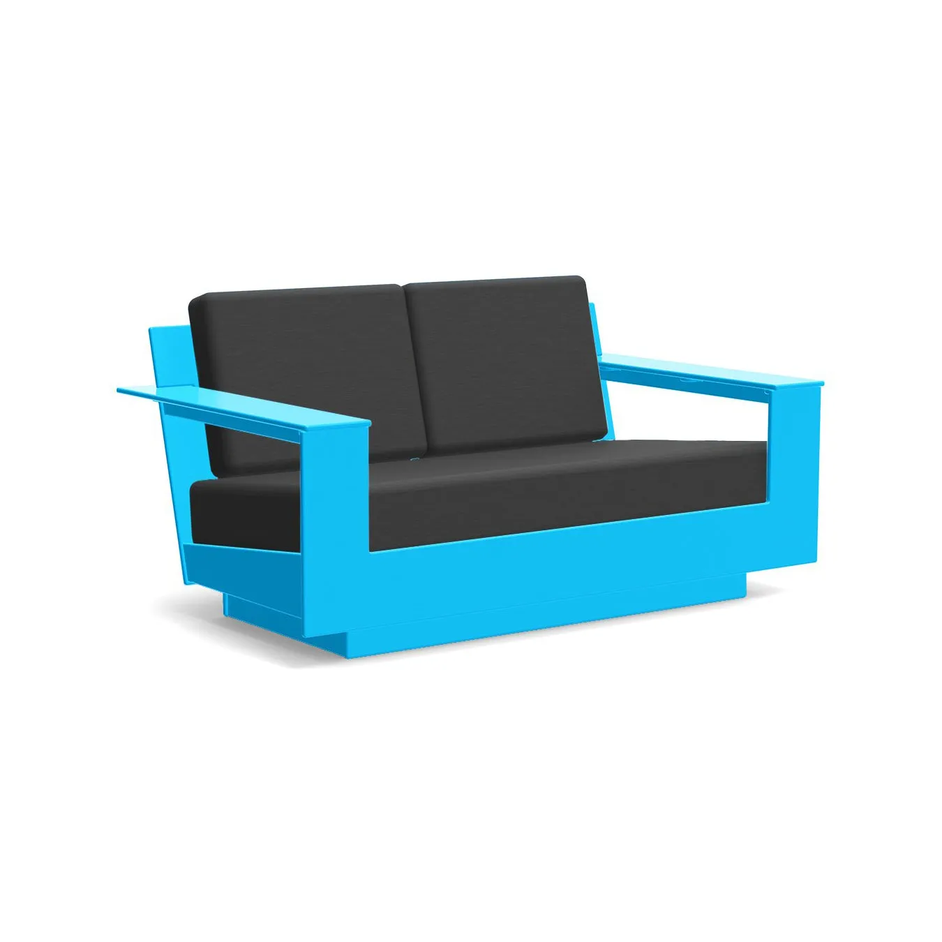 Nisswa Loveseat