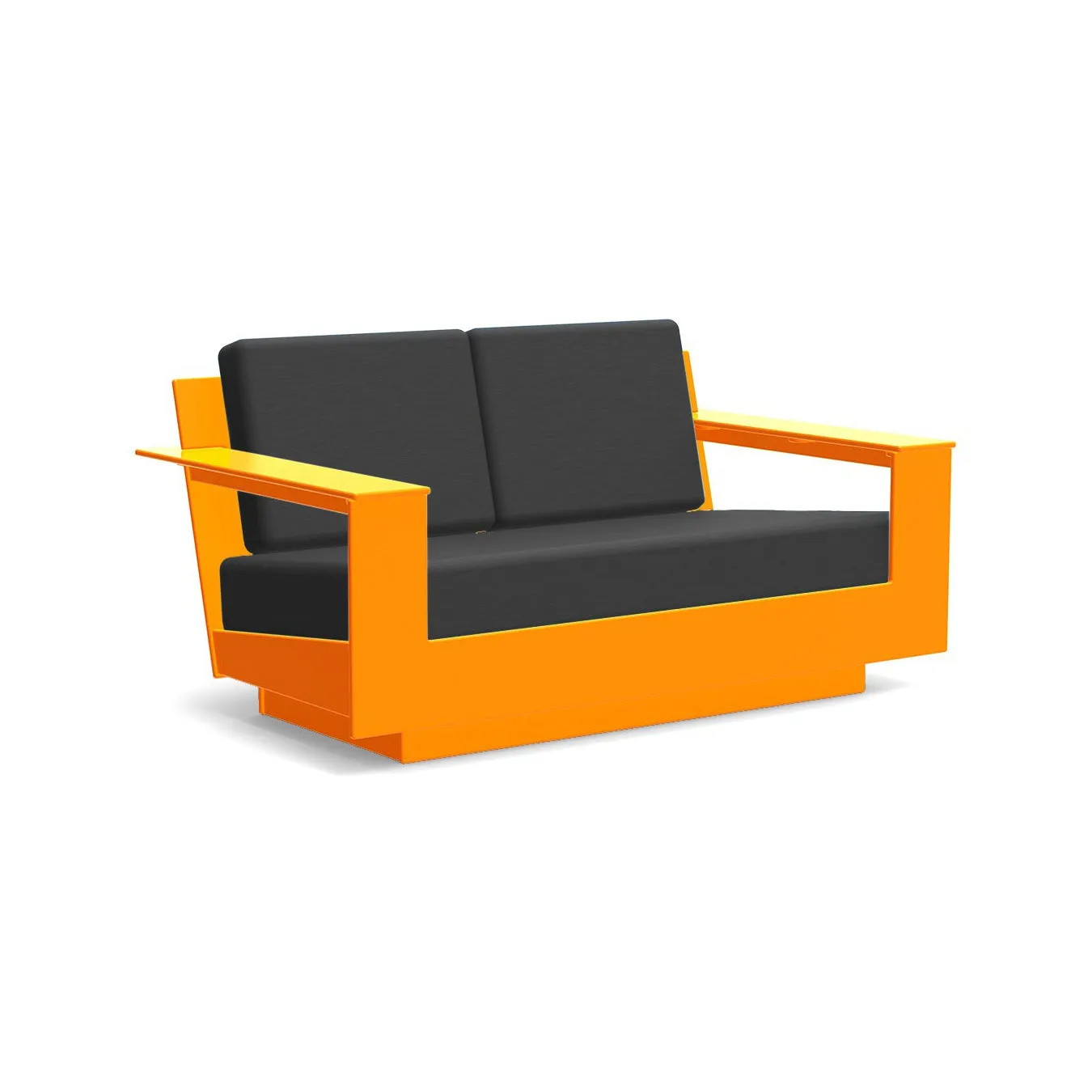 Nisswa Loveseat