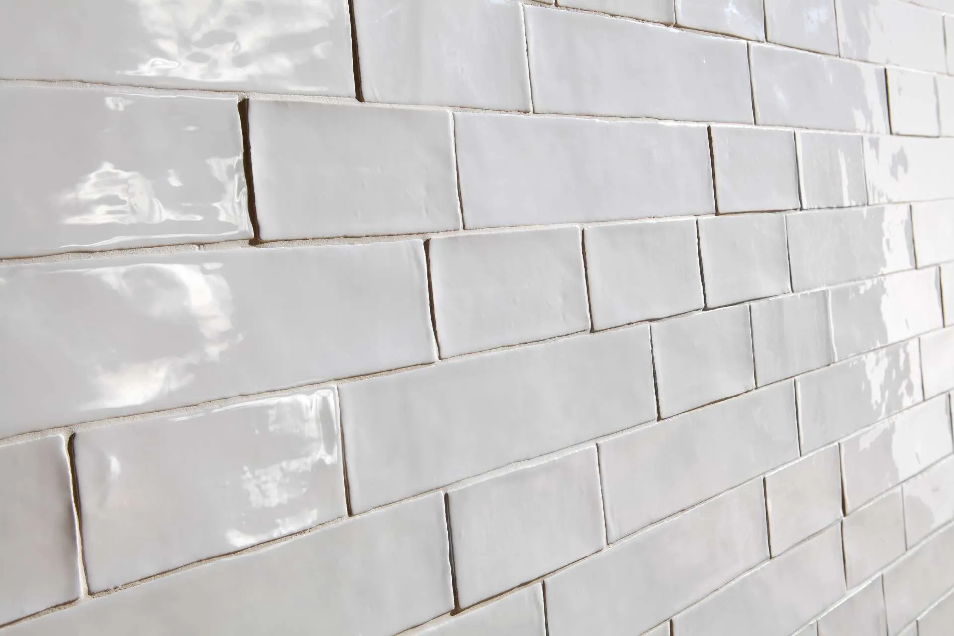 Poitiers White Wall Tile 7.5x15cm Gloss